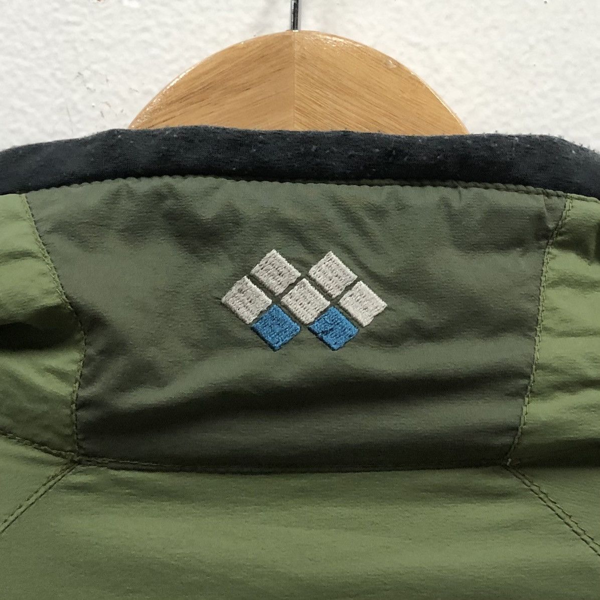 Montbell Montbell Thinsulate Micro Puff Nylon Jacket Mens Size US M / EU 48-50 / 2 - 7 Thumbnail