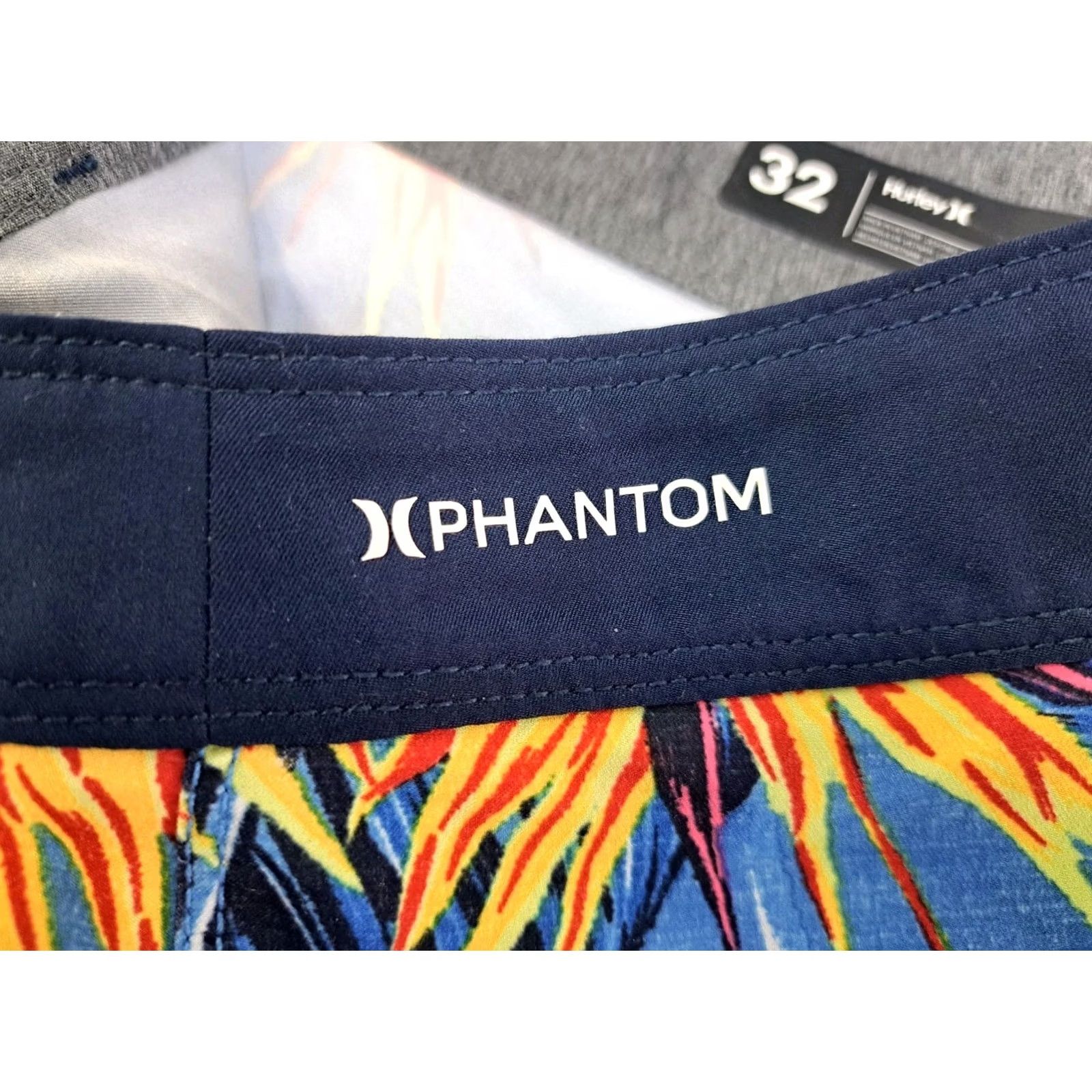 Hurley Hurley Phantom Board Shorts Blue Floral 32/9" Men Regular Back Pocket 7169 Size US 32 / EU 48 - 4 Thumbnail
