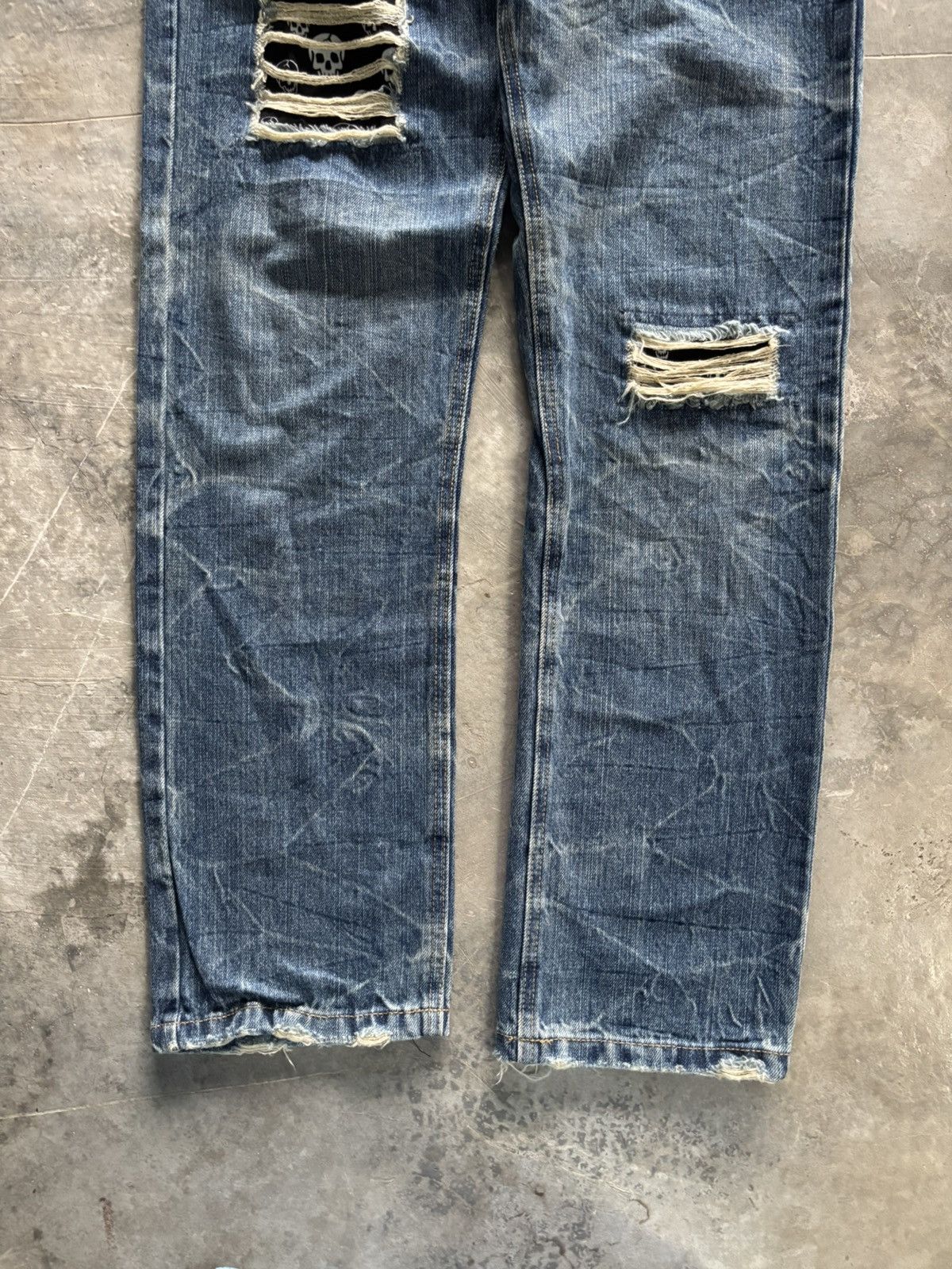 Hysteric Glamour CRAZY DOUBLE WAIST JAPANESE BRAND SKULL DISTRESSED DENIM Size US 28 / EU 44 - 13 Thumbnail