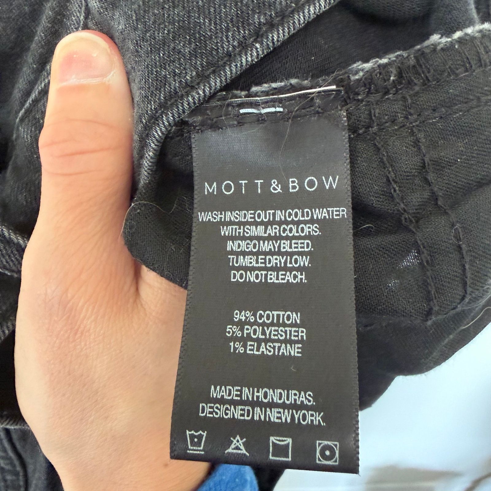 Mott & Bow Mott & Bow Black Boyfriend Jeans Sz 29x30 Size US 29 - 4 Thumbnail
