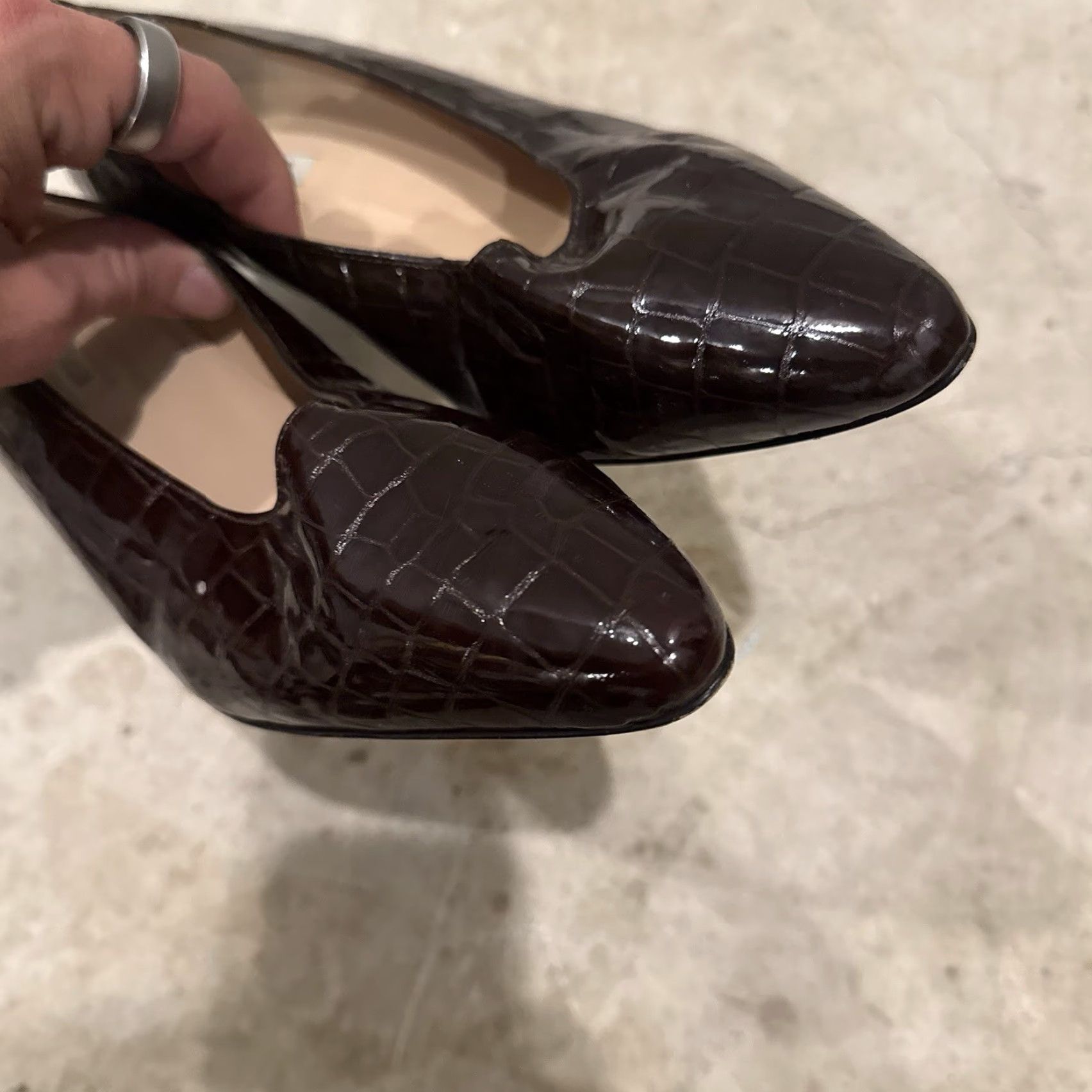 Ann Taylor VINTAGE Ann Taylor Pump Women Size 9.5M Snake Crocodile Skin Embossed Leather Pointed Toe Slip On Stiletto Heel High Brown Taupe Shoes Size US 10 / IT 40 - 4 Thumbnail