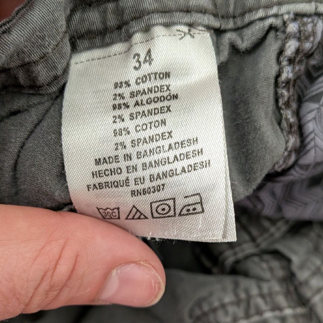 UNIONBAY Utility Gray Cargo Shorts with Velcro Pockets | Men's 34 Size US 34 / EU 50 - 4 Thumbnail