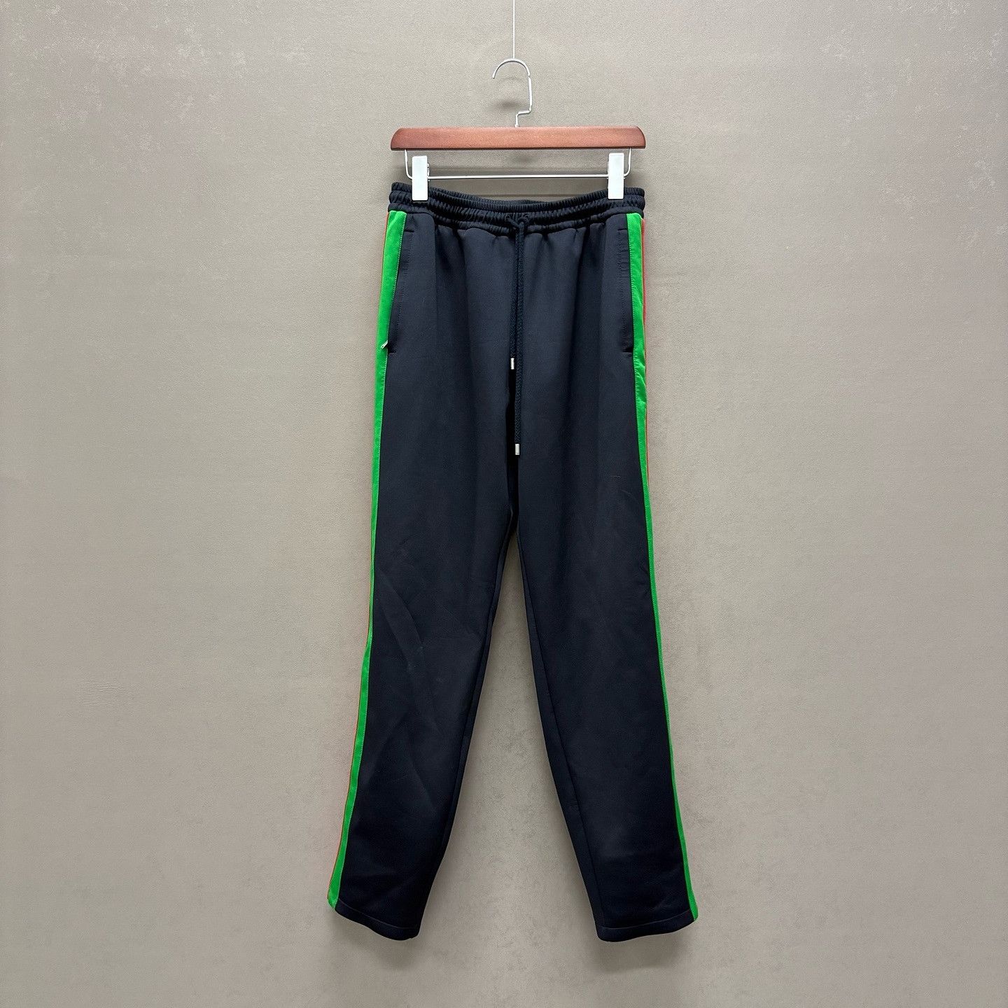 Gucci Gucci Web Stripe Sweatpants Size M Size US 32 / EU 48 - 1 Thumbnail