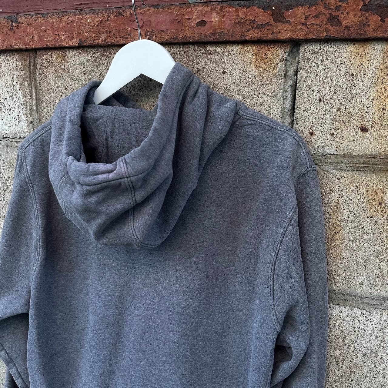 Nike Vintage Nike Hoodie Small Logo Size M Y2K 00s Trashed SK8 Size US M / EU 48-50 / 2 - 9 Thumbnail