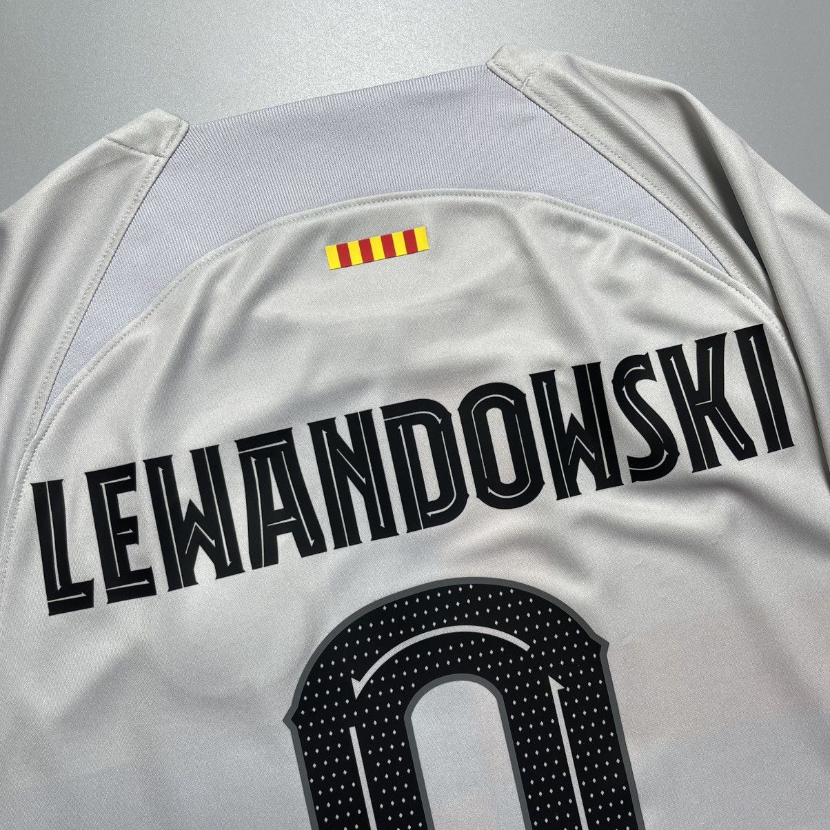 Nike × Vintage BARCELONA NIKE 2022/2023 SOCCER THIRD JERSEY #9 LEWANDOWSKI Size US M / EU 48-50 / 2 - 11 Thumbnail