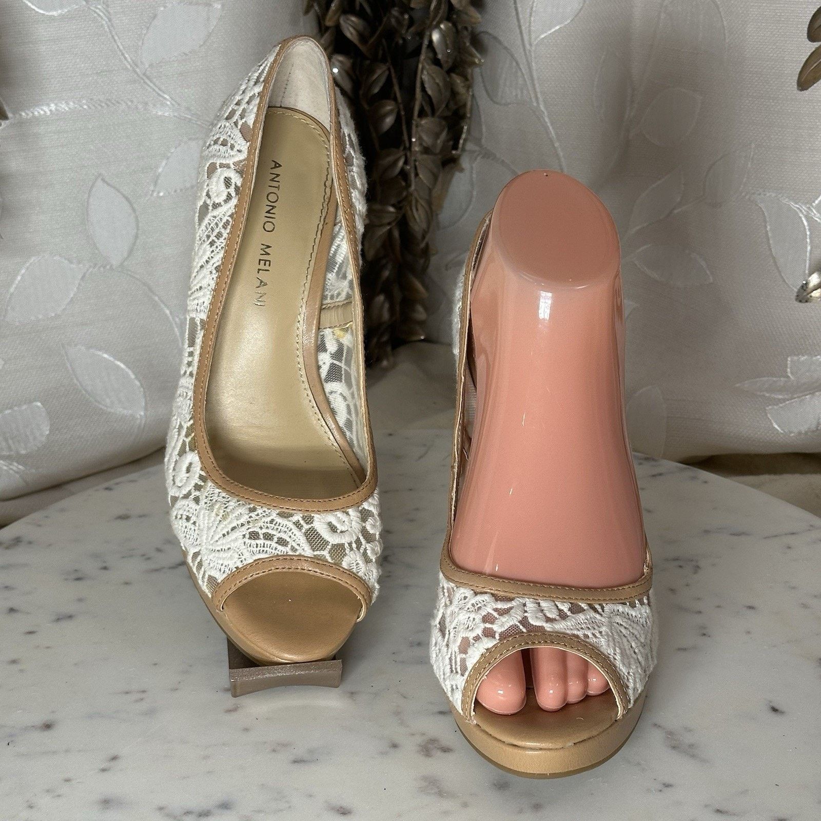 Other Antonio Melani 7.5 Cream Lace Peep-Toe Heels Bridal Boho Size US 7.5 / IT 37.5 - 1 Thumbnail
