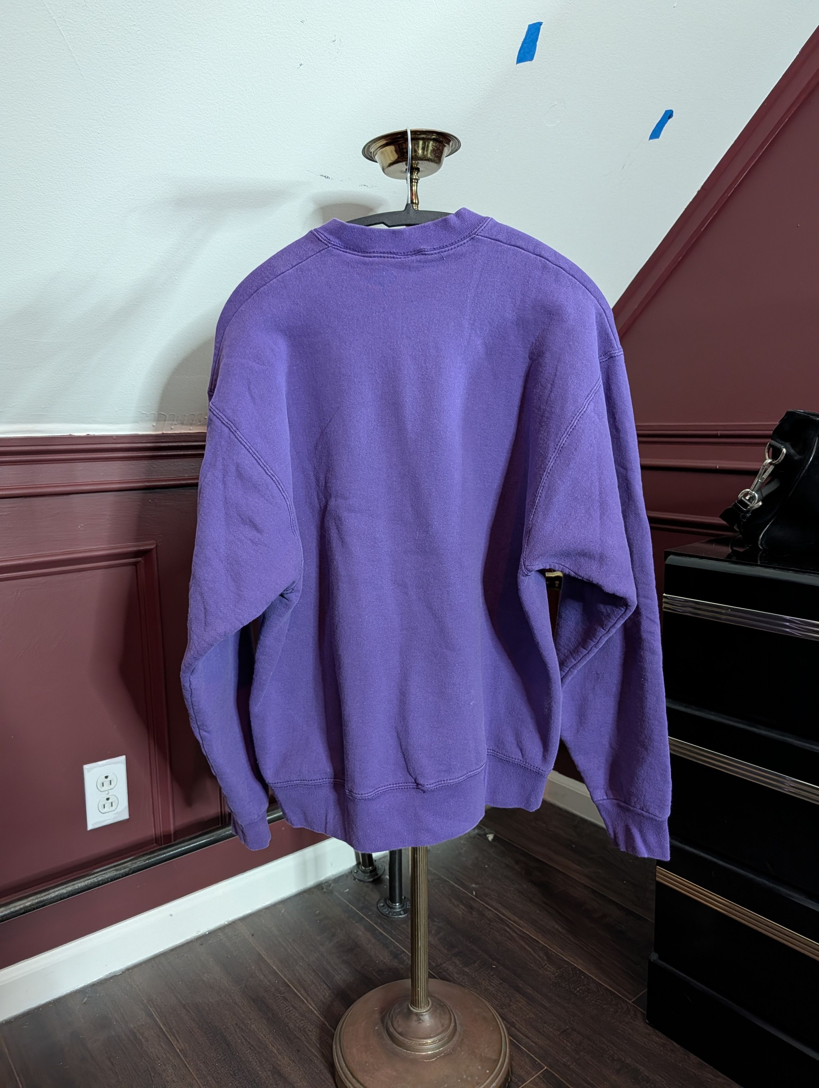 Fruit Of The Loom VTG 90s Mohegan Sun casino purple heavy cotton swtshirt Size US XL / EU 56 / 4 - 10 Thumbnail