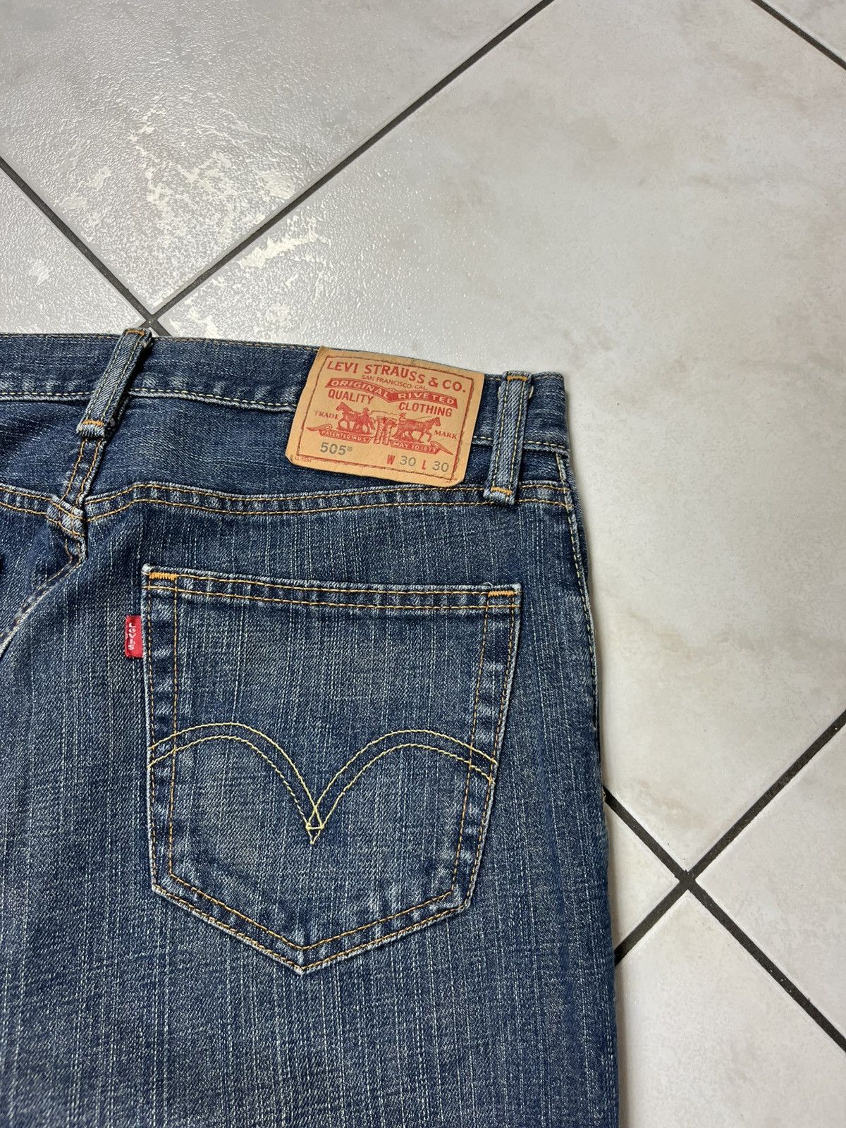 Levi's × Vintage Vintage 90s Levi’s 505 jeans denim coupe droite straight fit Size US 30 / EU 46 - 15 Thumbnail