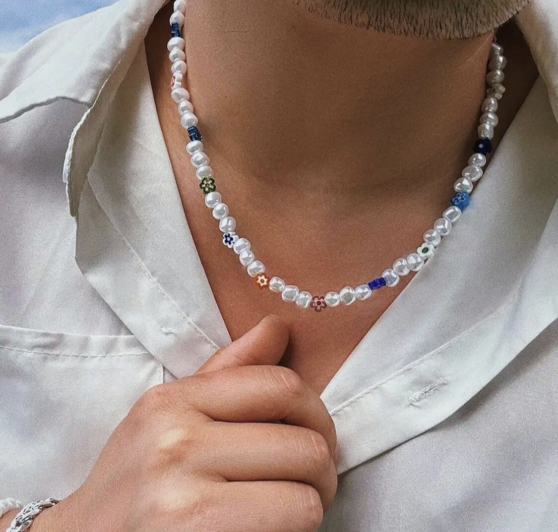Jewelry Irregular Simulated Pearls Flower Necklace Size ONE SIZE - 1 Thumbnail