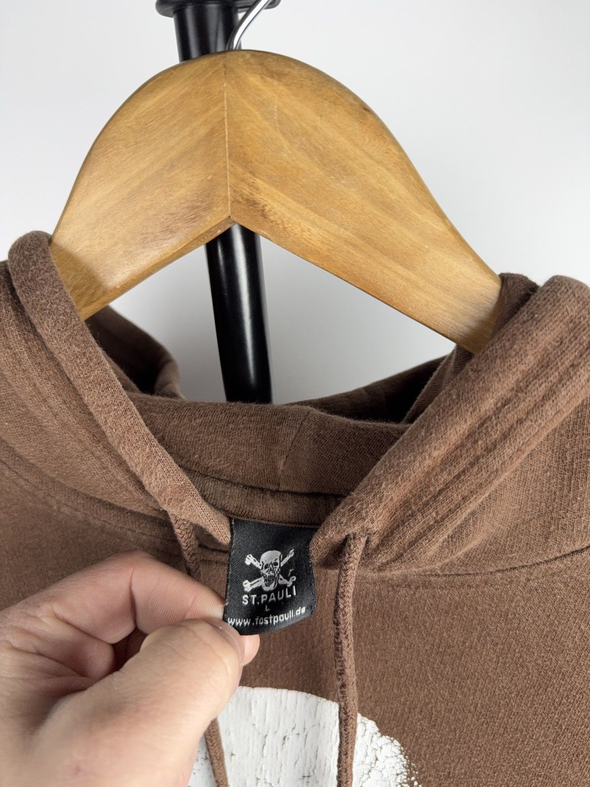 Vintage FC St Pauli Skull Hoodie Totenkopf Brown Pullover Streetwear Size US L / EU 52-54 / 3 - 7 Thumbnail