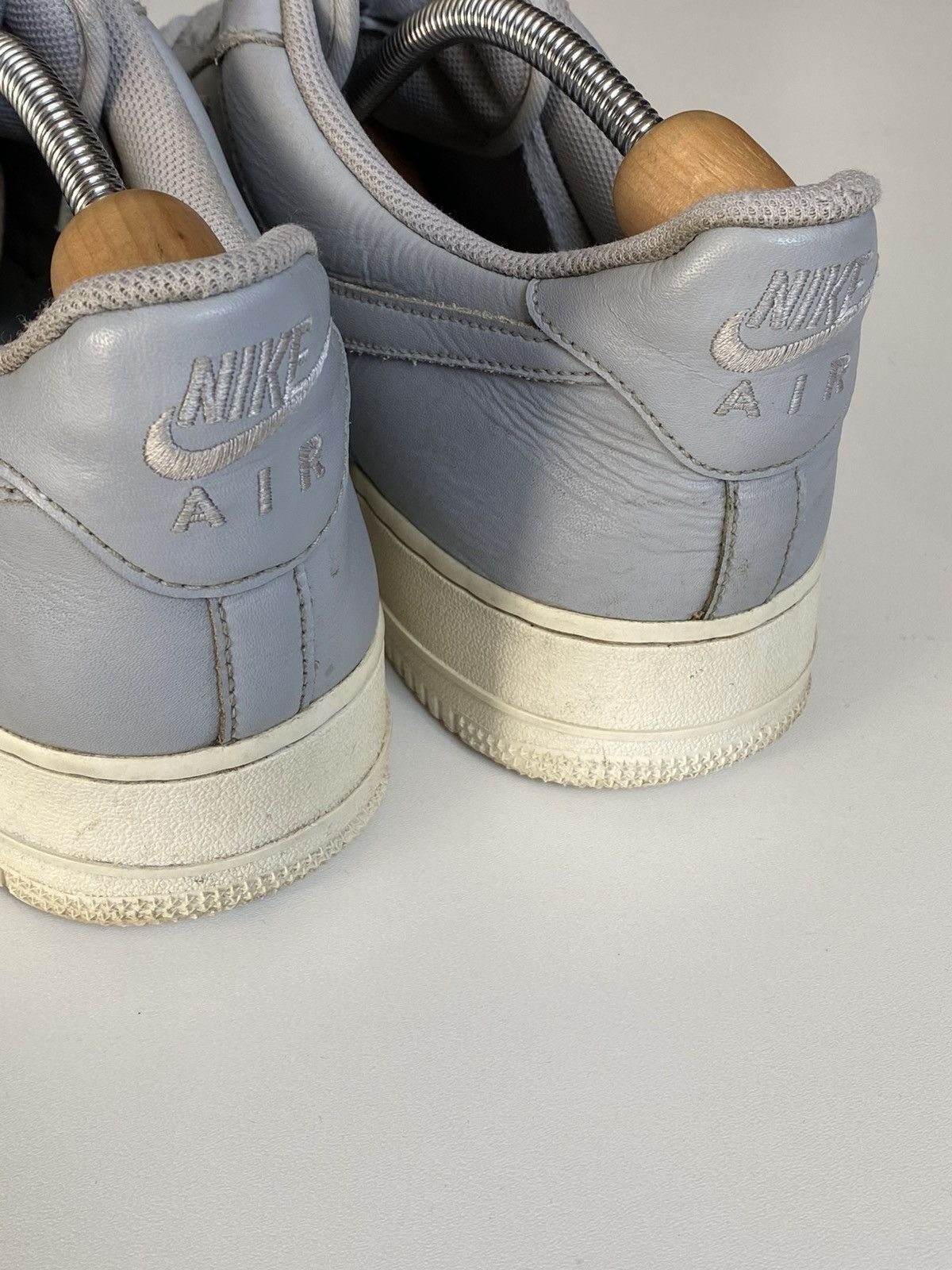 Nike 🔥 NIKE AIR FORCE 1 LOW GREY CASUAL ESSENTIALS SNEAKERS Size US 12 / EU 45 - 8 Thumbnail