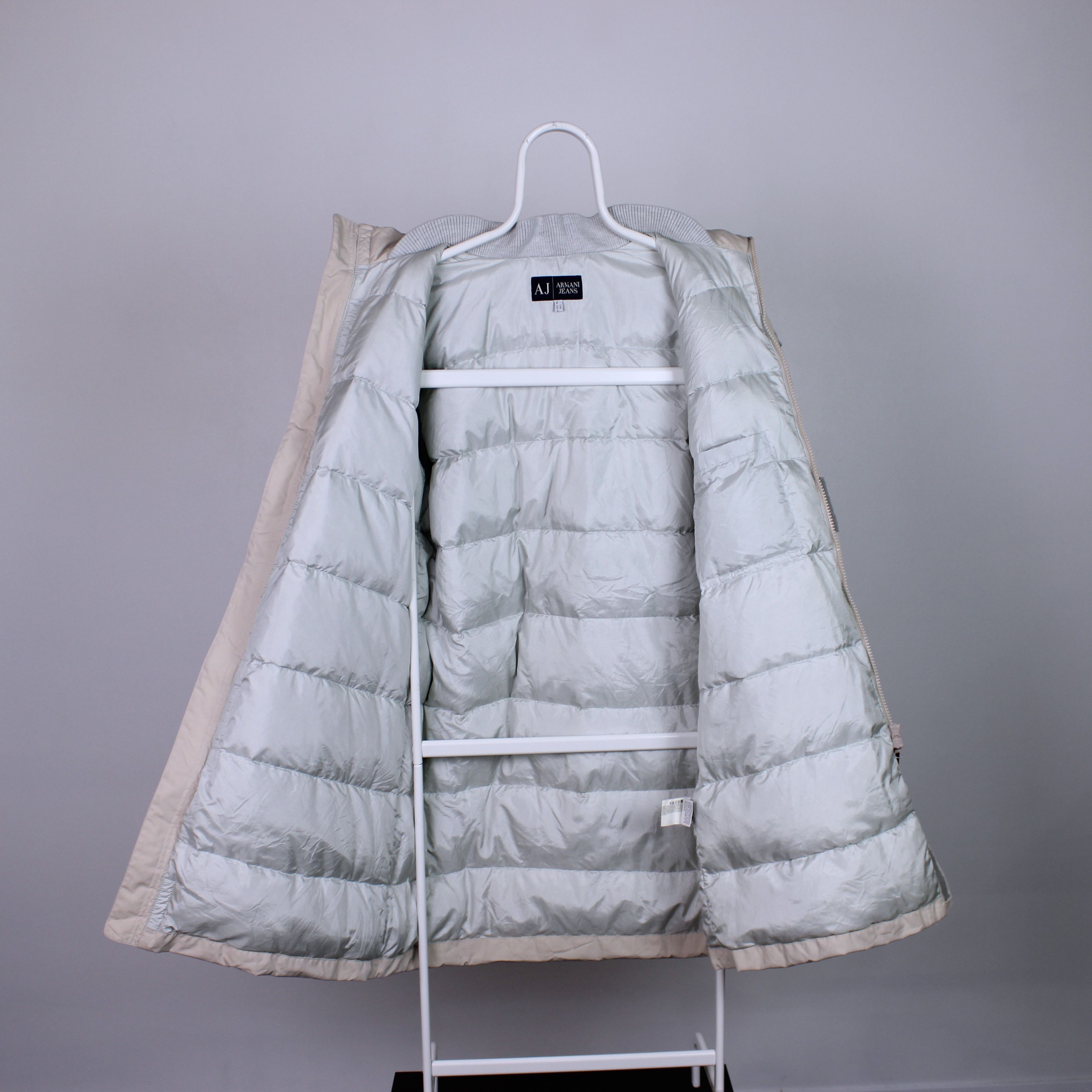 Armani Armani Jeans down jacket heavy winter beige coats L Size US L / EU 52-54 / 3 - 4 Thumbnail