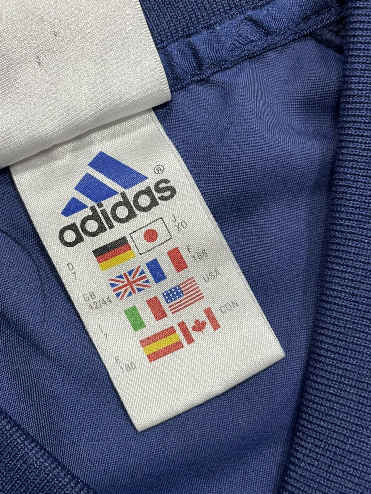 Adidas Vintage Adidas Center Logo Nylon Drill Sweatshirt Size US XL / EU 56 / 4 - 6 Thumbnail