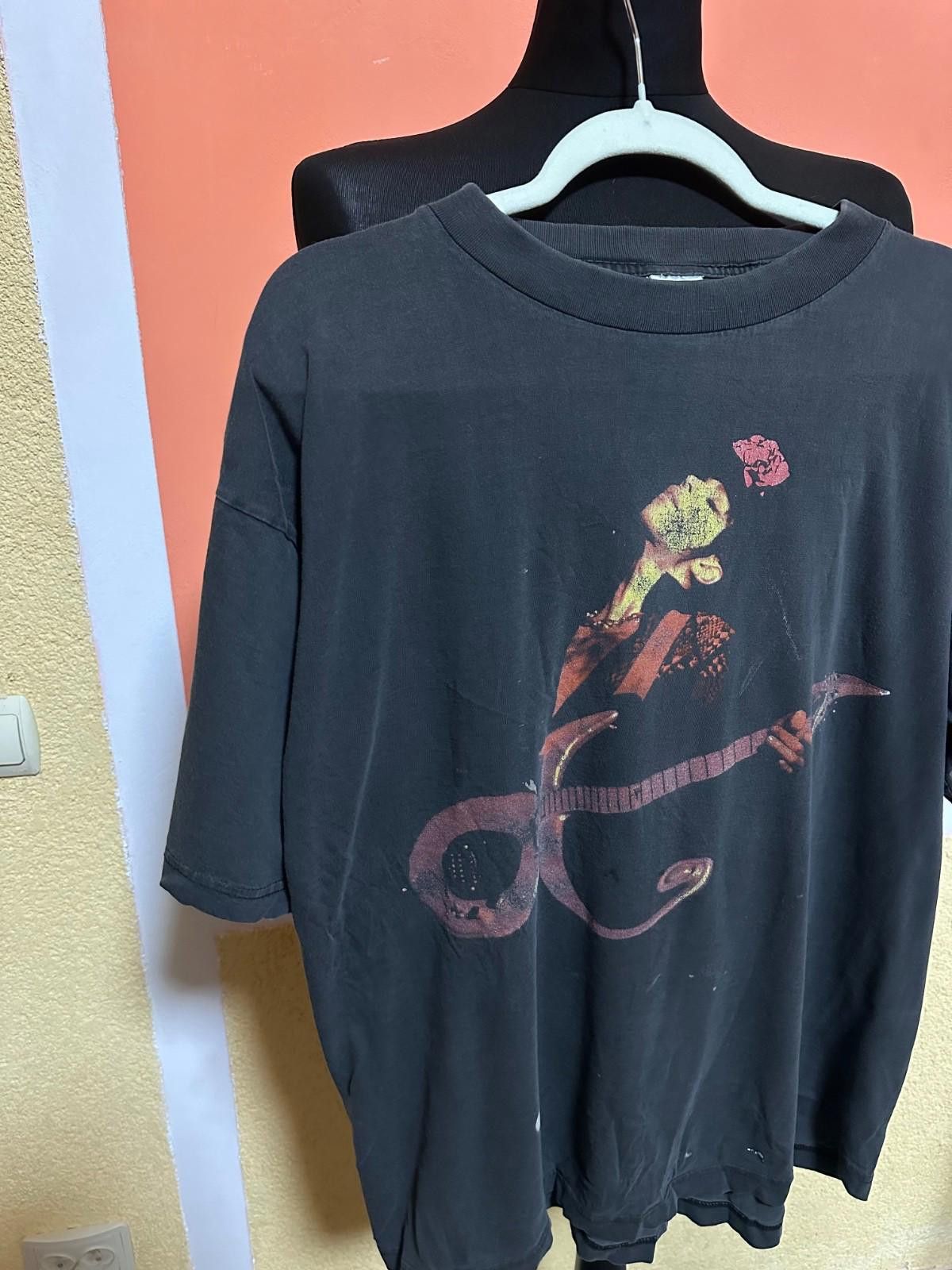 Band Tees RARE VINTAGE PRINCE 1995 WASHED TEE Sz Large Size US L / EU 52-54 / 3 - 2 Thumbnail