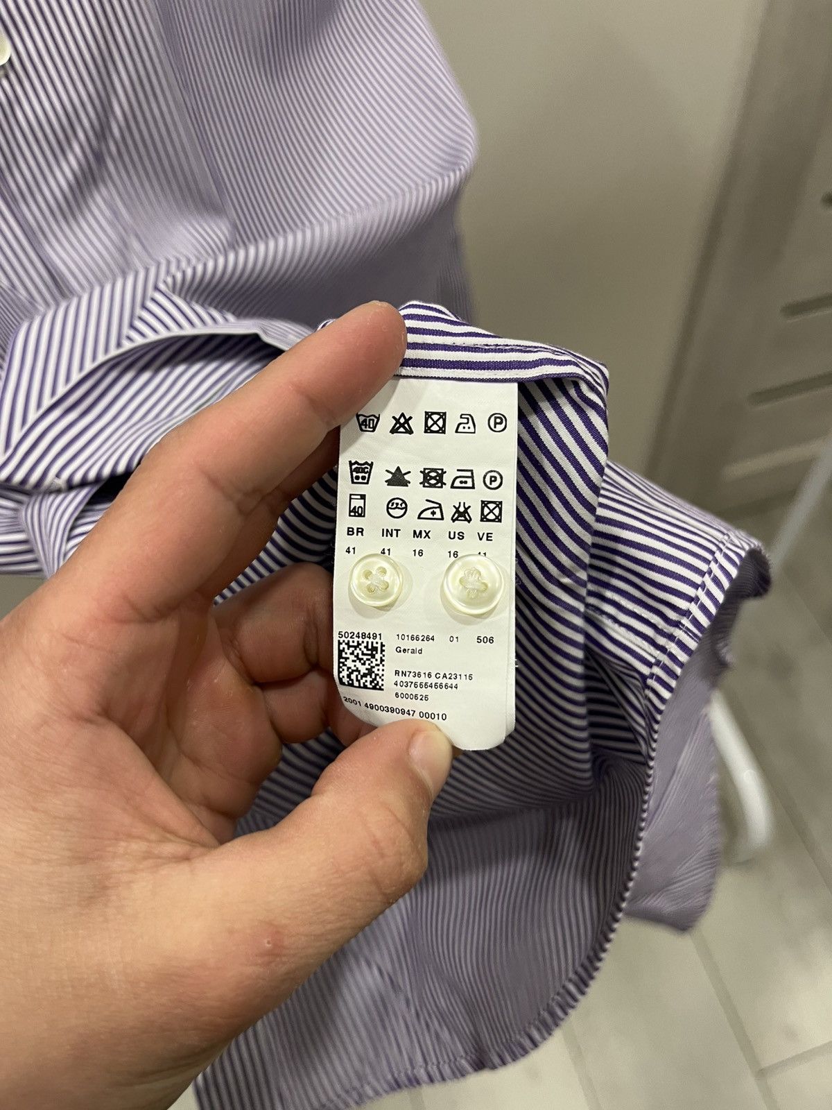 Hugo Boss Hugo Boss Shirt Mens Button-Up Cotton Twill Adult Y2K Size US M / EU 48-50 / 2 - 5 Thumbnail