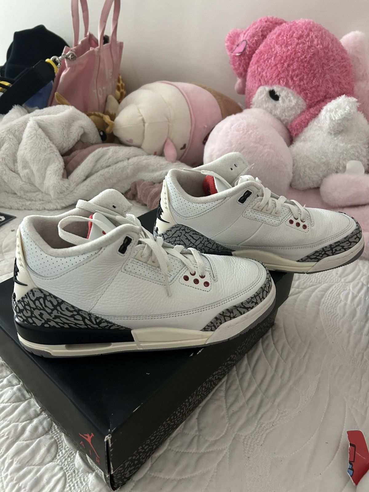 Jordan Brand Jordan 3s White Cement Size US 7 / EU 40 - 1 Thumbnail