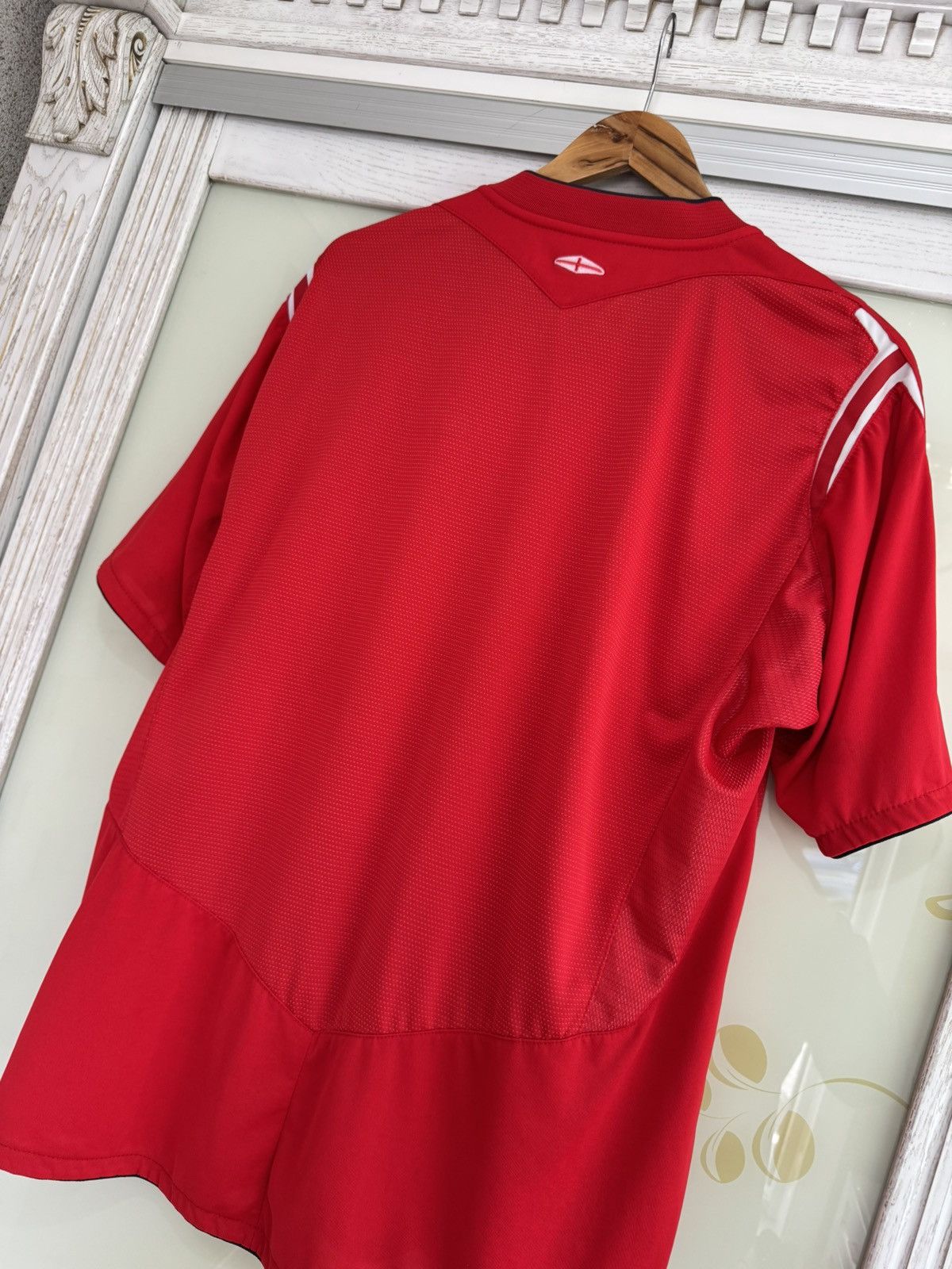 Umbro × Vintage Vintage England 2004-2005 Away Soccer Jersey Football Kit Size US XL / EU 56 / 4 - 7 Thumbnail