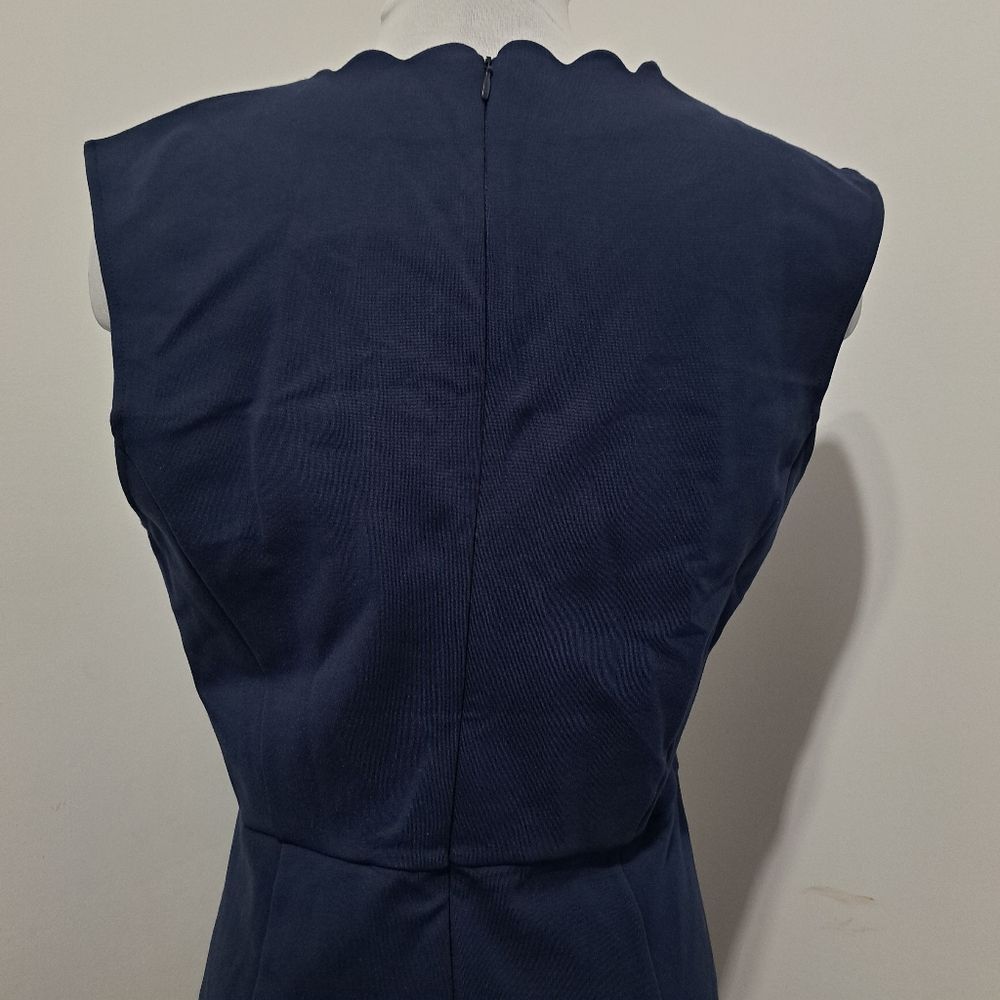 French Connection French Connection Lula Scalloped Edge V Neck Mini Dress Duc Size L / US 10 / IT 46 - 10 Thumbnail