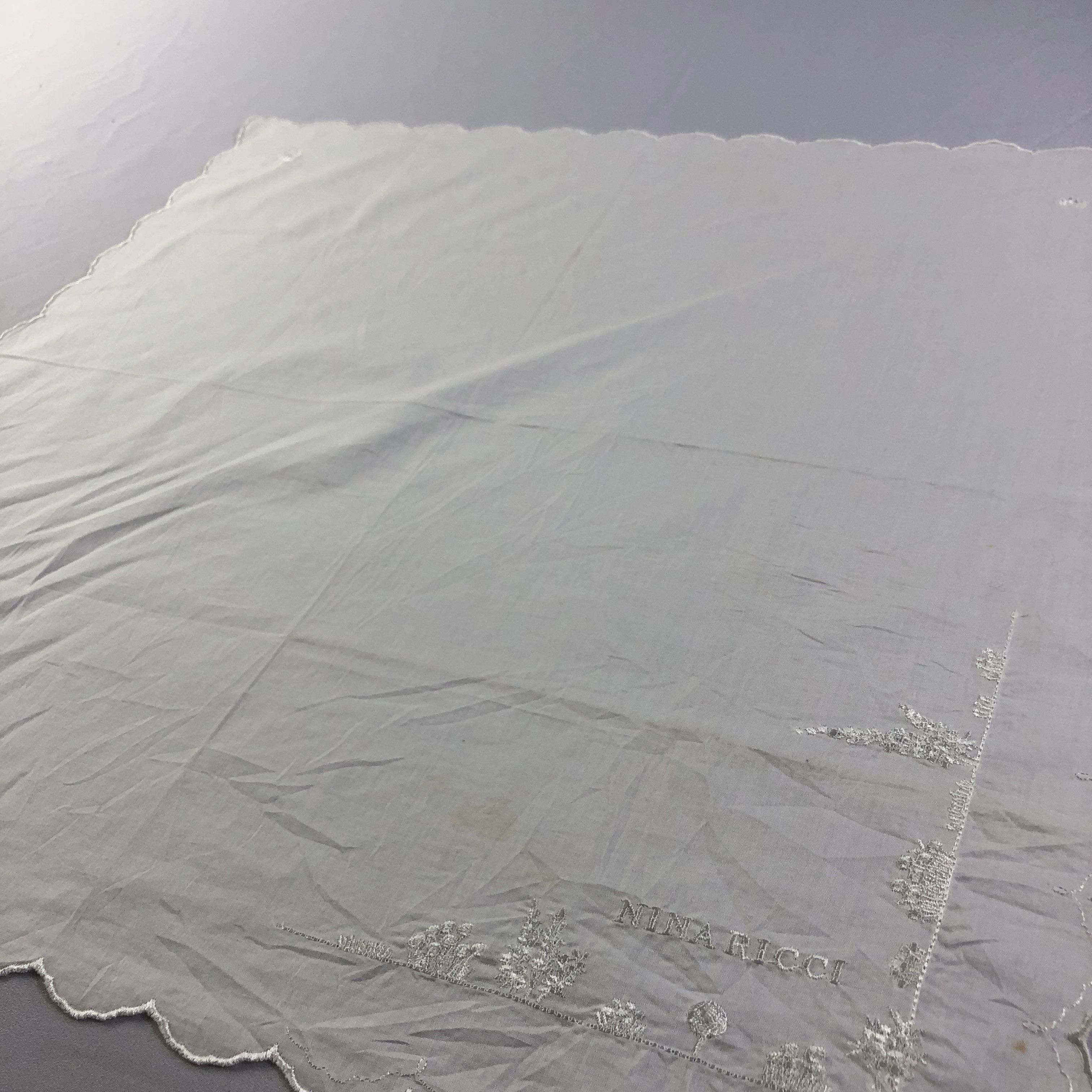 Nina Ricci Nina Ricci Handkerchief Neckerchief Bandana H1747 Size ONE SIZE - 3 Thumbnail