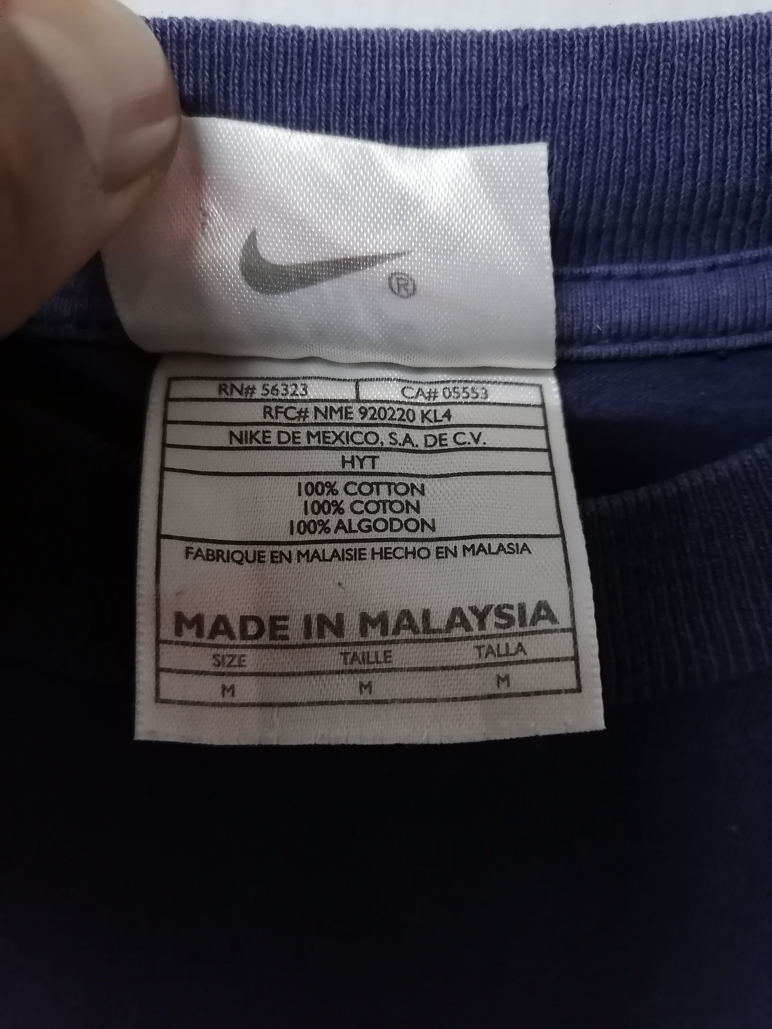 Nike Trashed Faded Vintage 90s Nike Swoosh Tee Size US M / EU 48-50 / 2 - 8 Thumbnail