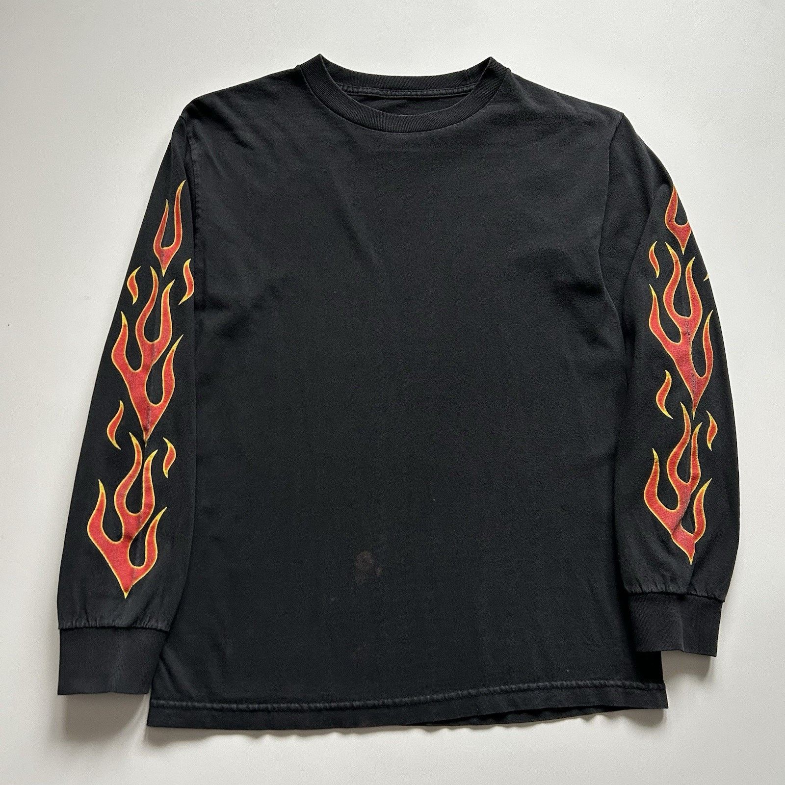 Vintage Vintage Y2K Long Sleeve Shirt Flames Fire Faded Black Small Size US S / EU 44-46 / 1 - 1 Thumbnail