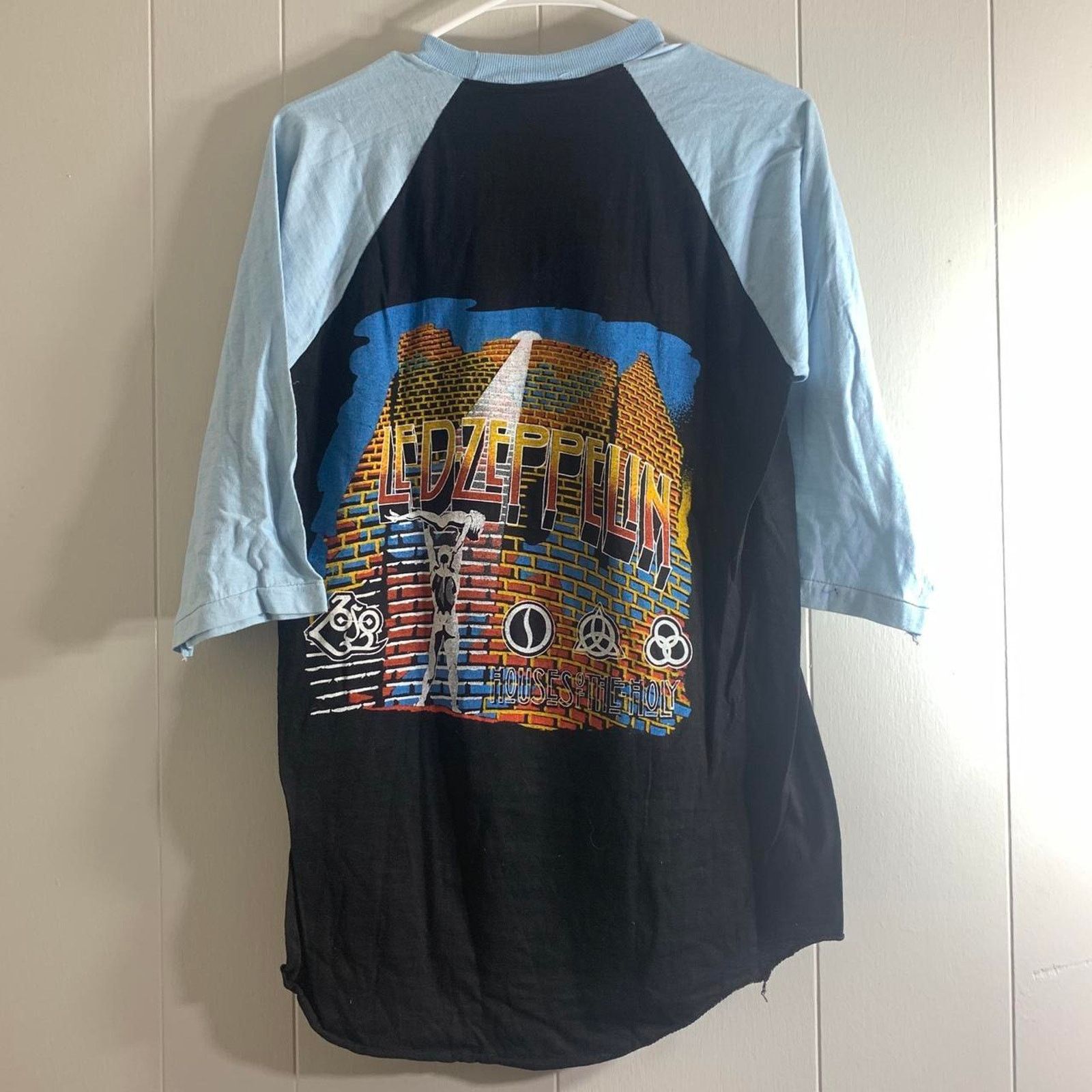 Vintage 1981 LED ZEPPELIN Houses Of The Holy 3/4 sleeve tee shirt L Size US L / EU 52-54 / 3 - 7 Thumbnail