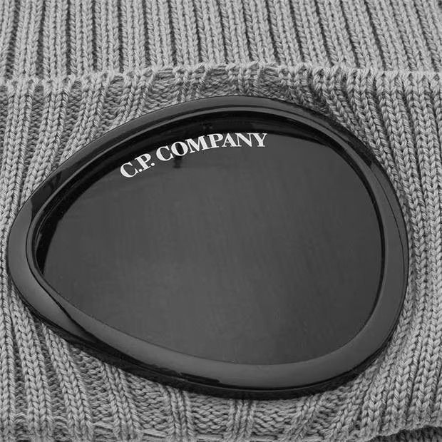 C.P. Company o1g2r1mq0225 Size: OS Knit Hat in Grey Size ONE SIZE - 3 Thumbnail
