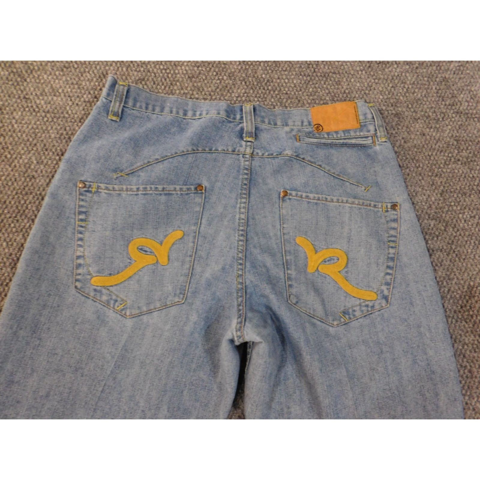 Rocawear VINTAGE Rocawear Jeans 36x30 Blue Mens Hip Hop Baggy Straight 30in Inseam 36 Regular Cotton Denim Zip Pockets Jeans Size US 36 / EU 52 - 6 Thumbnail