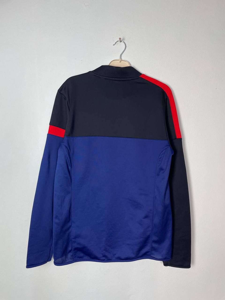 Nike FC Barcelona 2012-13 Nike training top size M Size US M / EU 48-50 / 2 - 3 Thumbnail