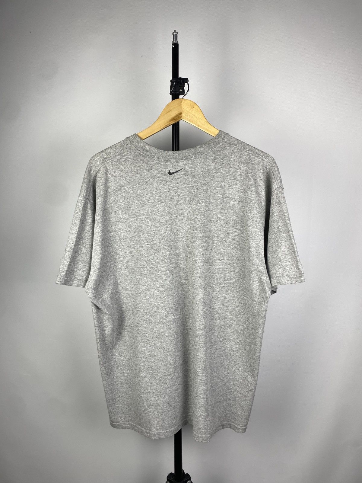 Nike × Vintage Vintage 90s Nike Team Basic Blank Logo Swoosh T-Shirt y2k Size US L / EU 52-54 / 3 - 7 Thumbnail