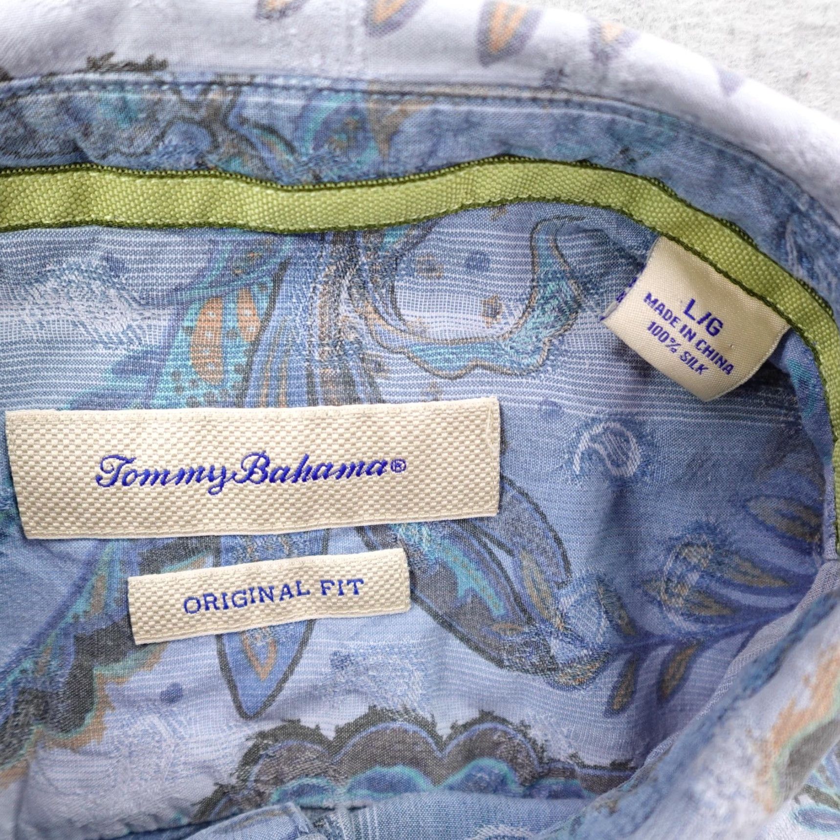 Tommy Bahama VINTAGE Tommy Bahama Shirt Mens Large Blue Silk Paisley Hawaiian Aloha Button Up Camp Size US L / EU 52-54 / 3 - 7 Thumbnail