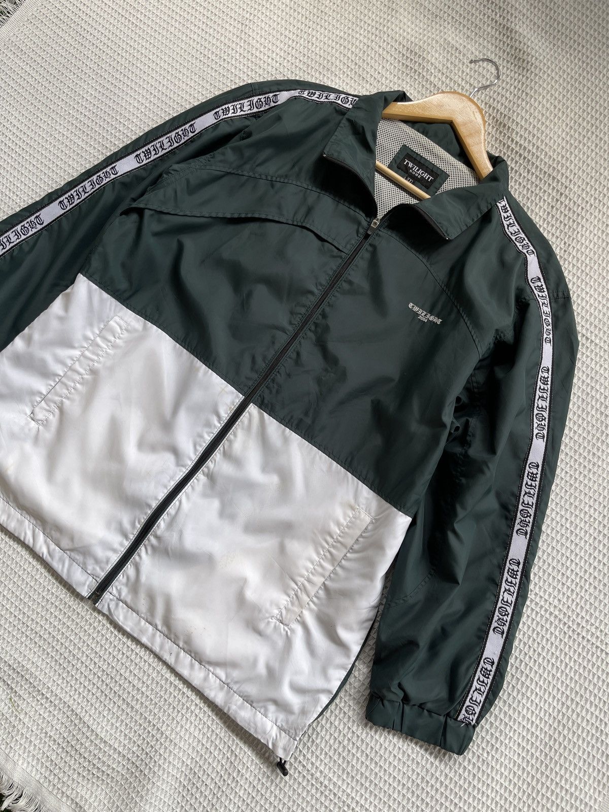 Vintage Rare🔥Vtg Y2K TWINLIGHT Eagle Fire Embroidery Logo Jacket Size US XL / EU 56 / 4 - 13 Thumbnail