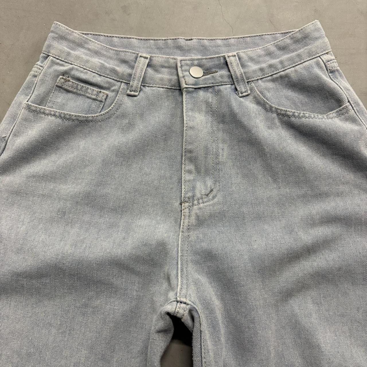 Vintage Crazy Vintage Y2K/2000s Baggy Skater Style Light Blue Wash Denim Jeans! Size US 27 - 2 Thumbnail