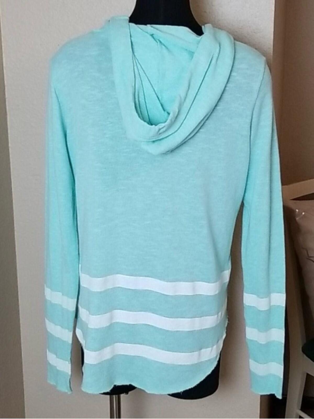 Pink Pink Victoria Secret Aqua Hooded Pullover Size M / US 6-8 / IT 42-44 - 2 Thumbnail