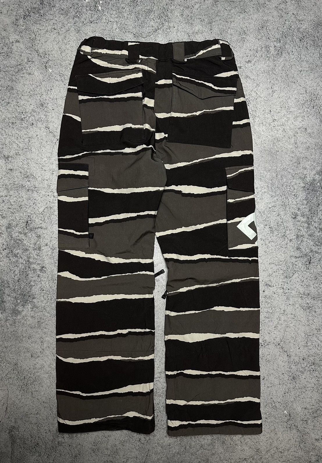 DC DC Shoes Snowboarding Baggy Ski Pants Size US 34 / EU 50 - 7 Thumbnail