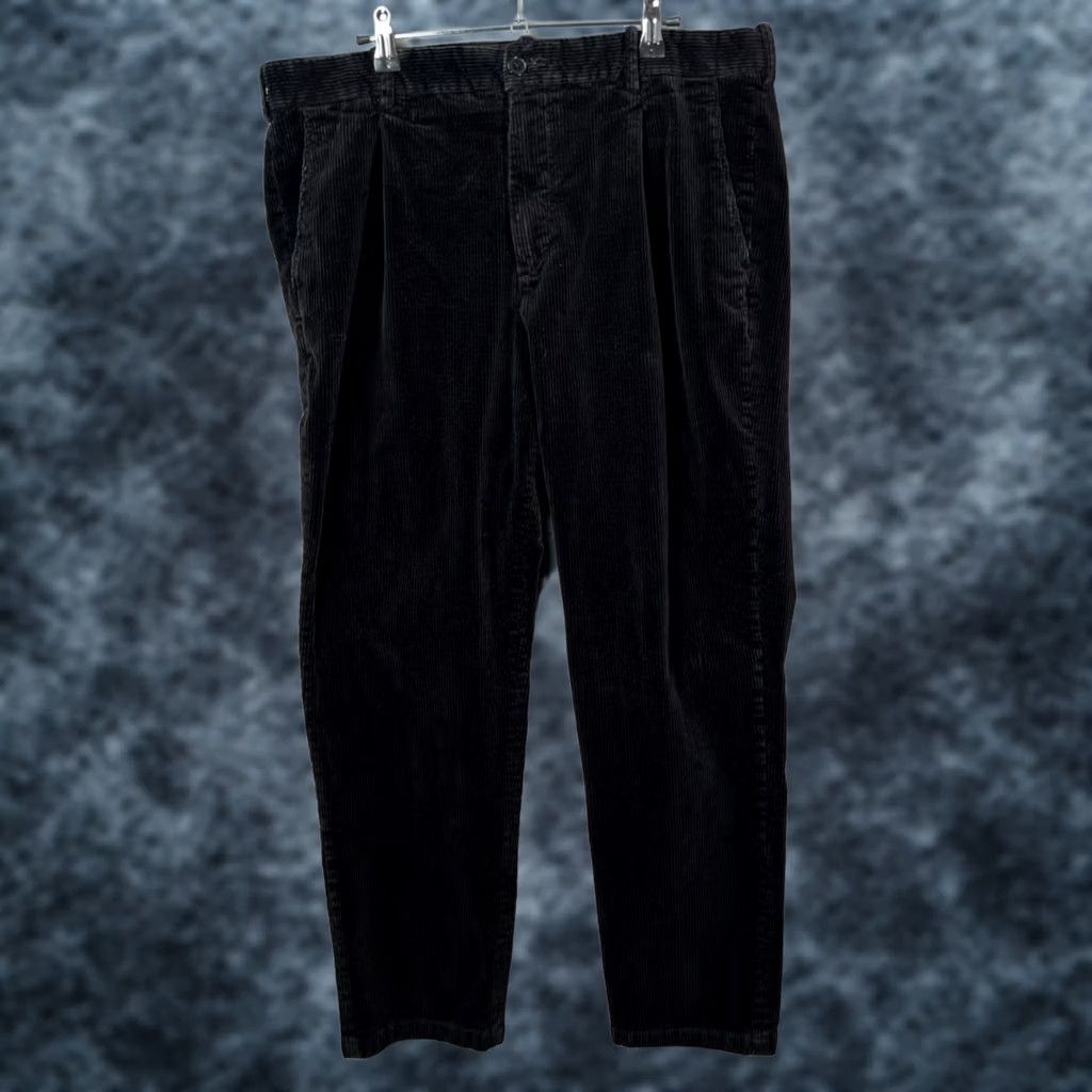 H&M H&M Mens Size 36 Regular Fit Black Corduroy Pleated Pants Shirt? Size US 36 / EU 52 - 1 Thumbnail