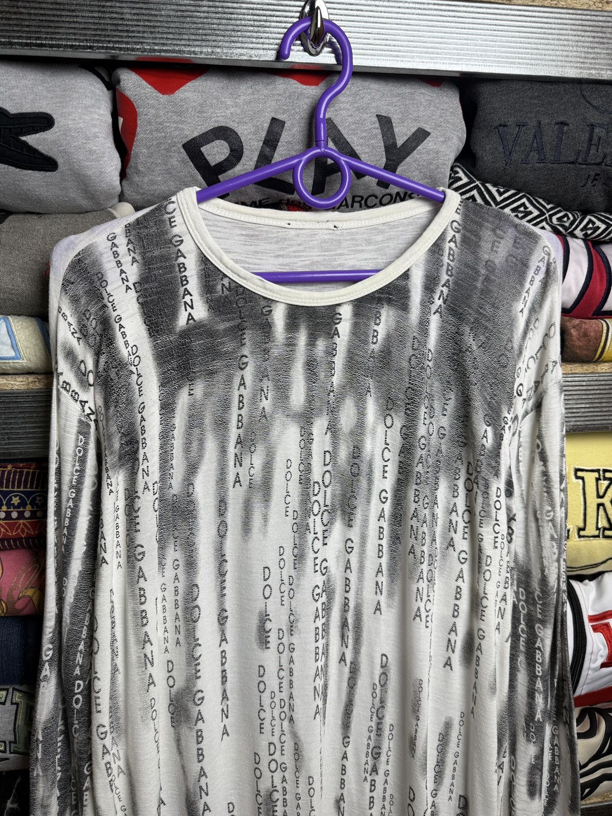 Dolce & Gabbana Vintage Dolce & Gabanna Y2K Over Print Logo Avant Garde Tee Size US L / EU 52-54 / 3 - 3 Thumbnail