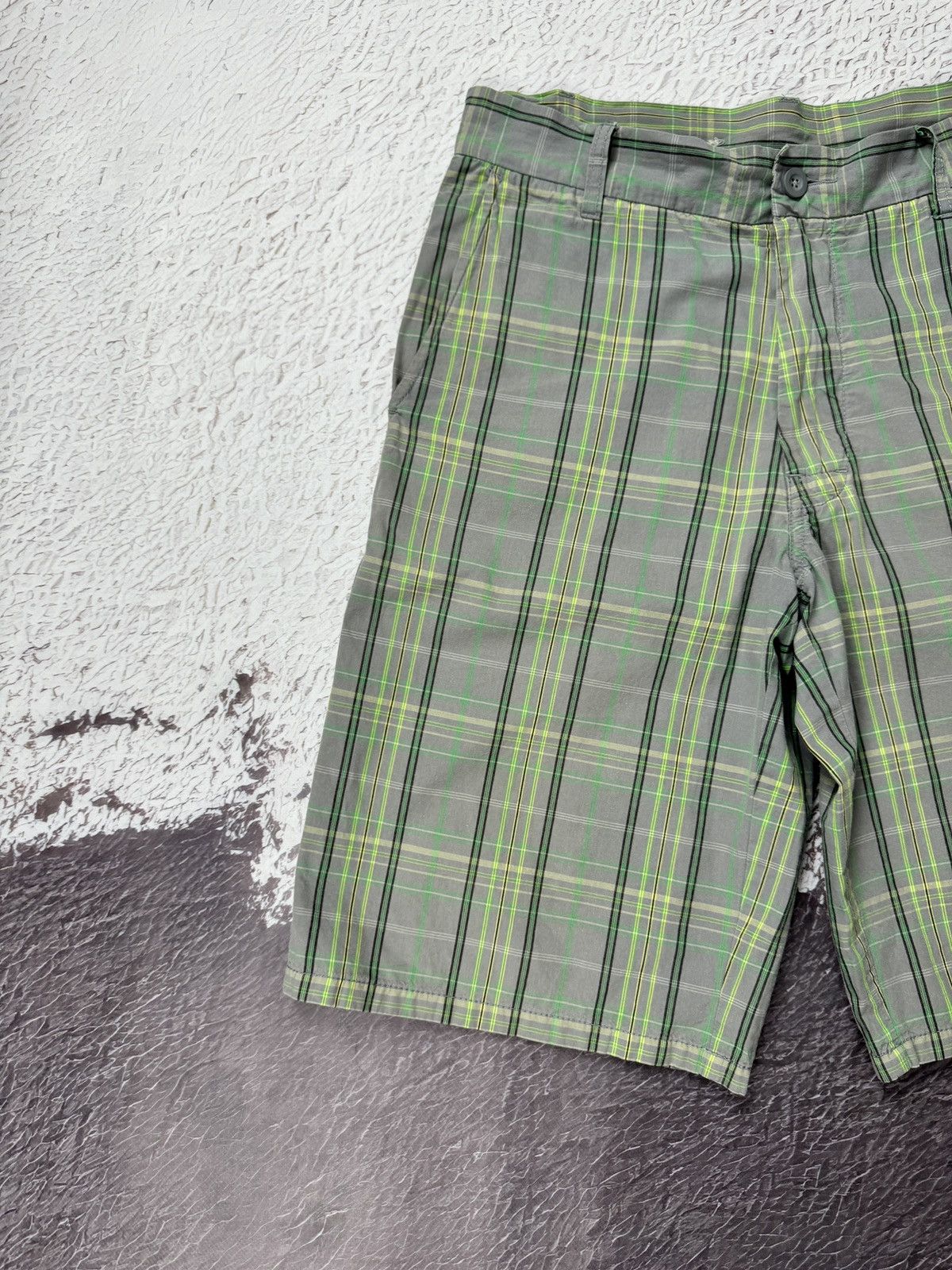 Carhartt Carhartt Freight Bermuda vintage checkered shorts size 29 Size US 29 - 4 Thumbnail