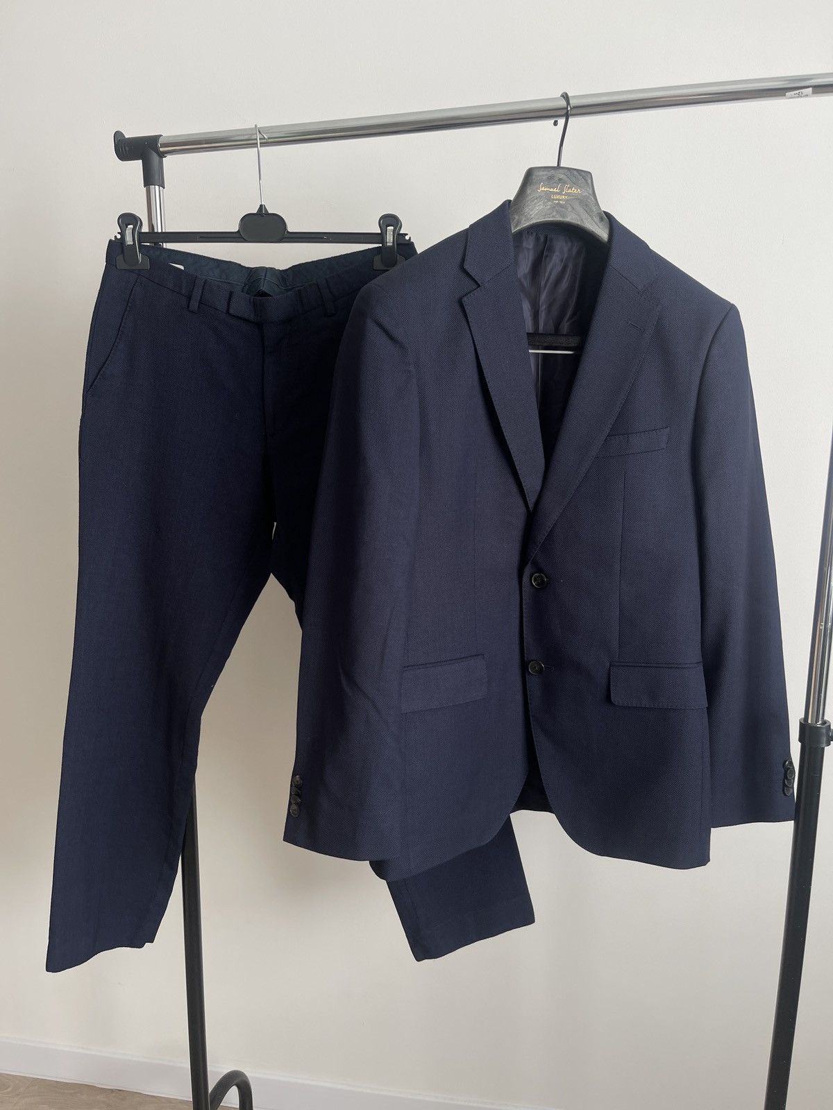 Hugo Boss Classic wool suit blue hugo boss 38r jacket trousers 38R Size 38R - 1 Thumbnail
