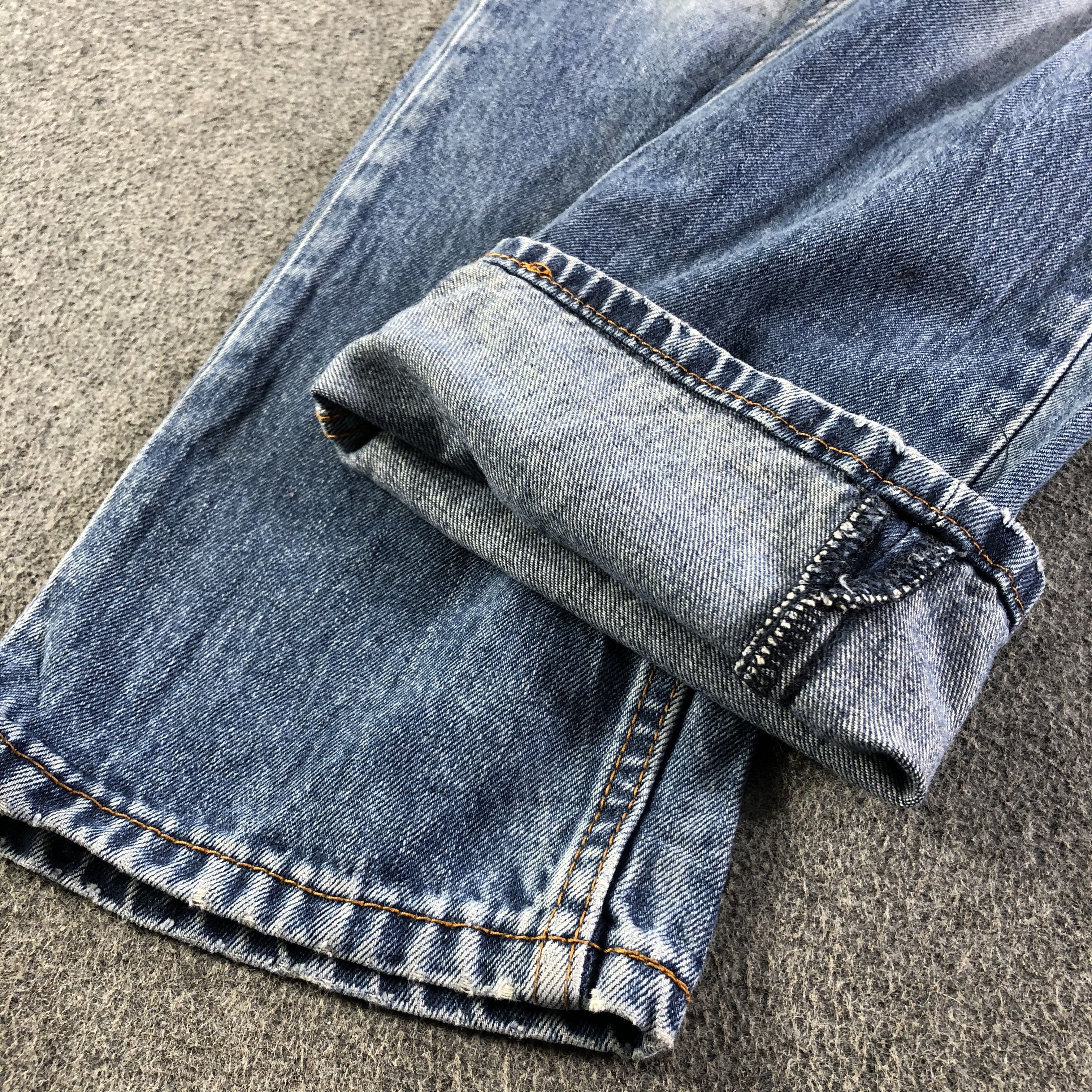 Levi's Vintage Blue Wash Levis 513 Jeans-J3049 Size US 31 - 6 Thumbnail