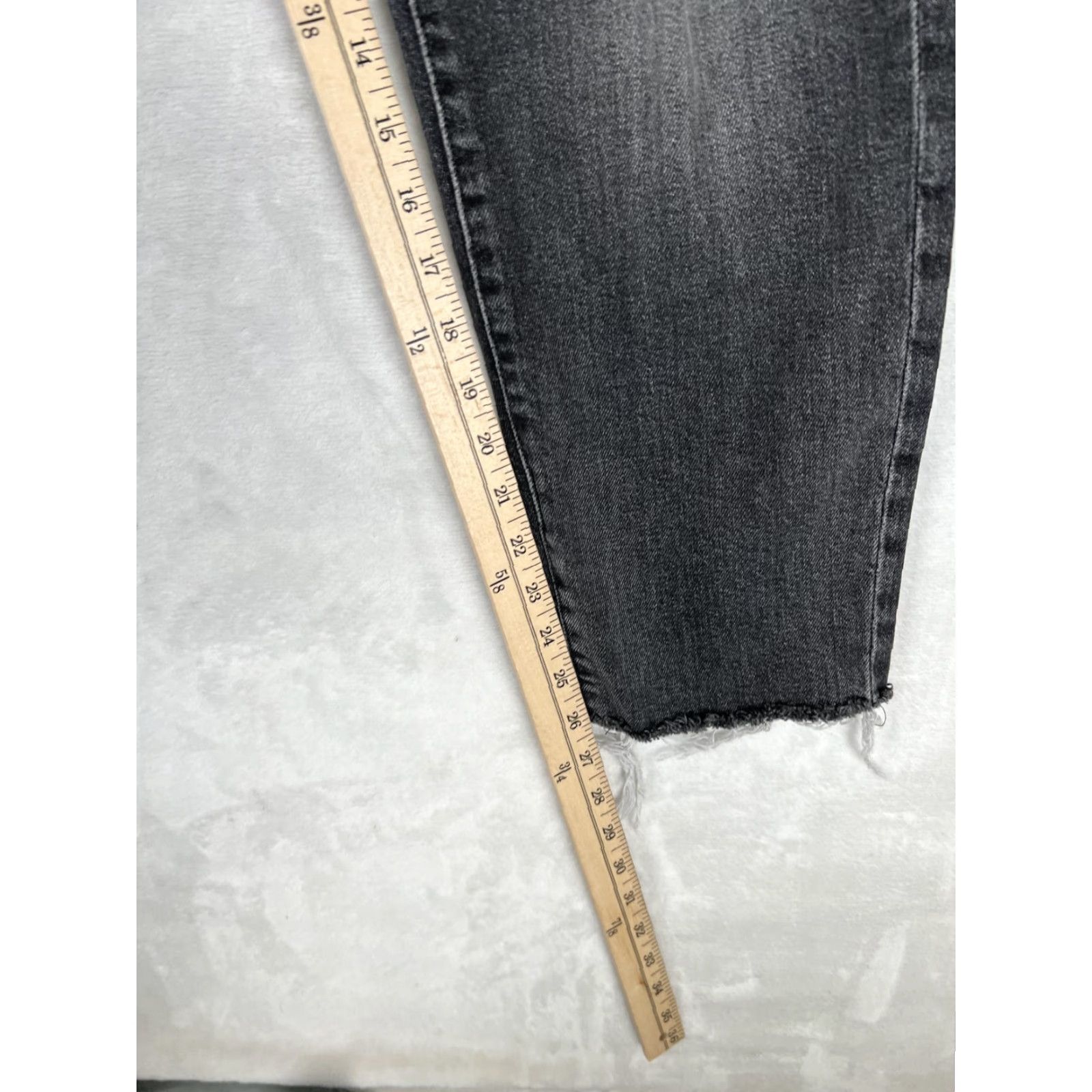 Lucky Brand Lucky Brand High Rise Mom Drew Jeans Womens 12 Gray Charcoal Distressed Denim Size 34" / US 12 / IT 48 - 4 Thumbnail