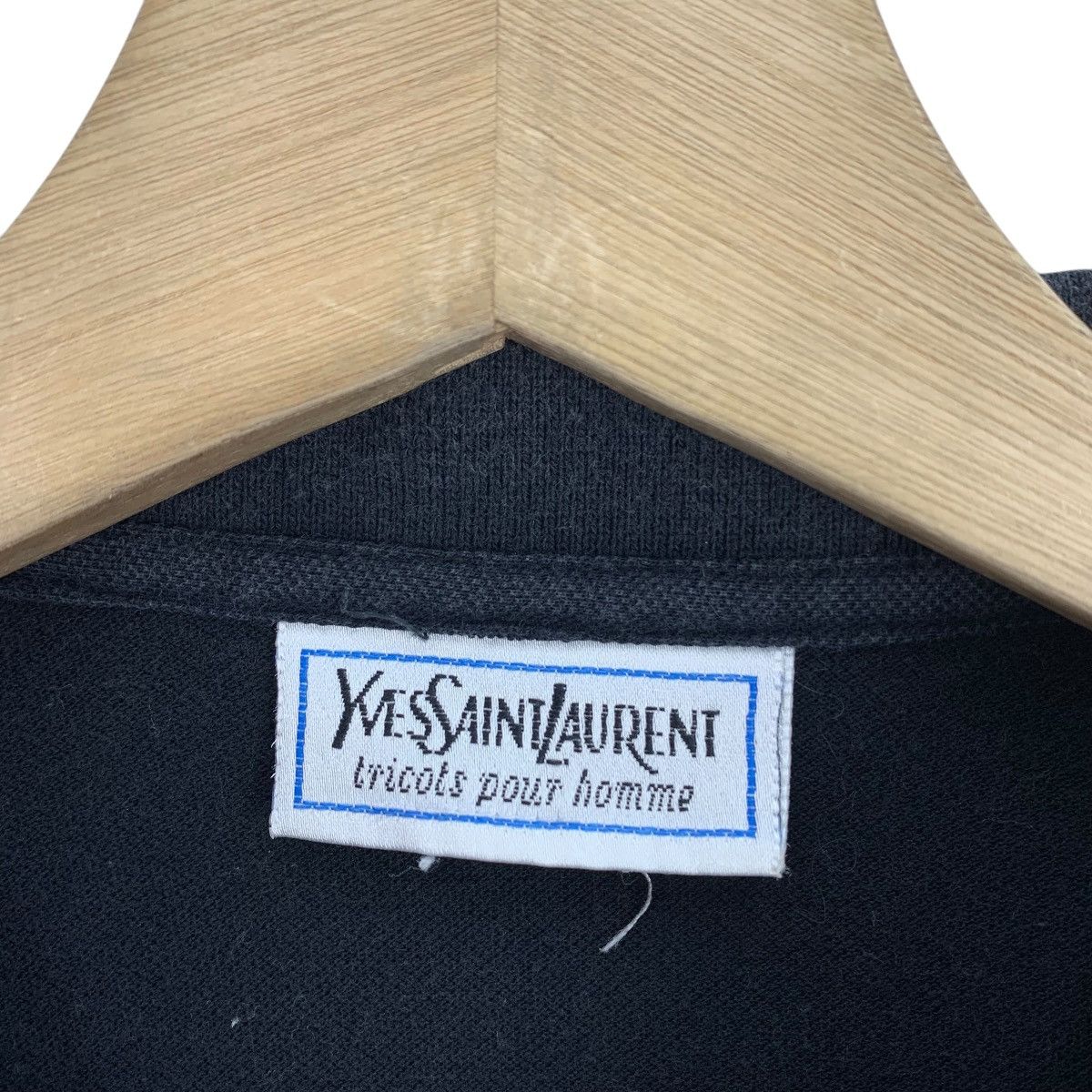Designer × Yves Saint Laurent Vintage YVES SAINT LAURENT small logo embroidery tee Size US M / EU 48-50 / 2 - 3 Thumbnail