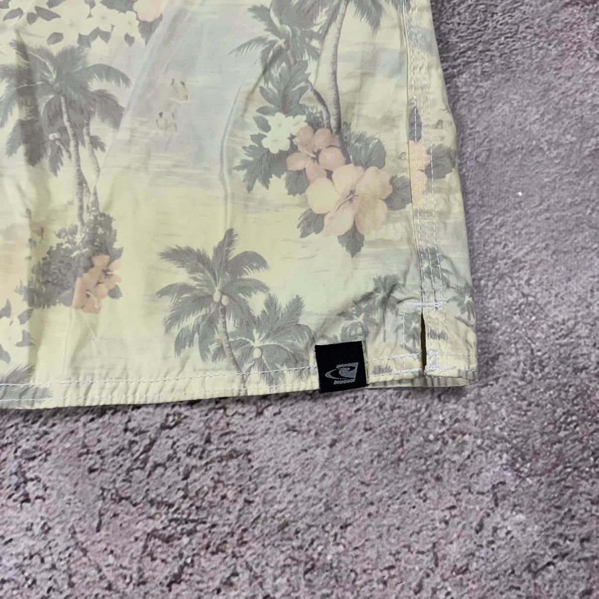 Vintage Vintage Oneill Y2K Floral Shorts Relaxed Fit Streetwear 34 Size US 34 / EU 50 - 2 Thumbnail