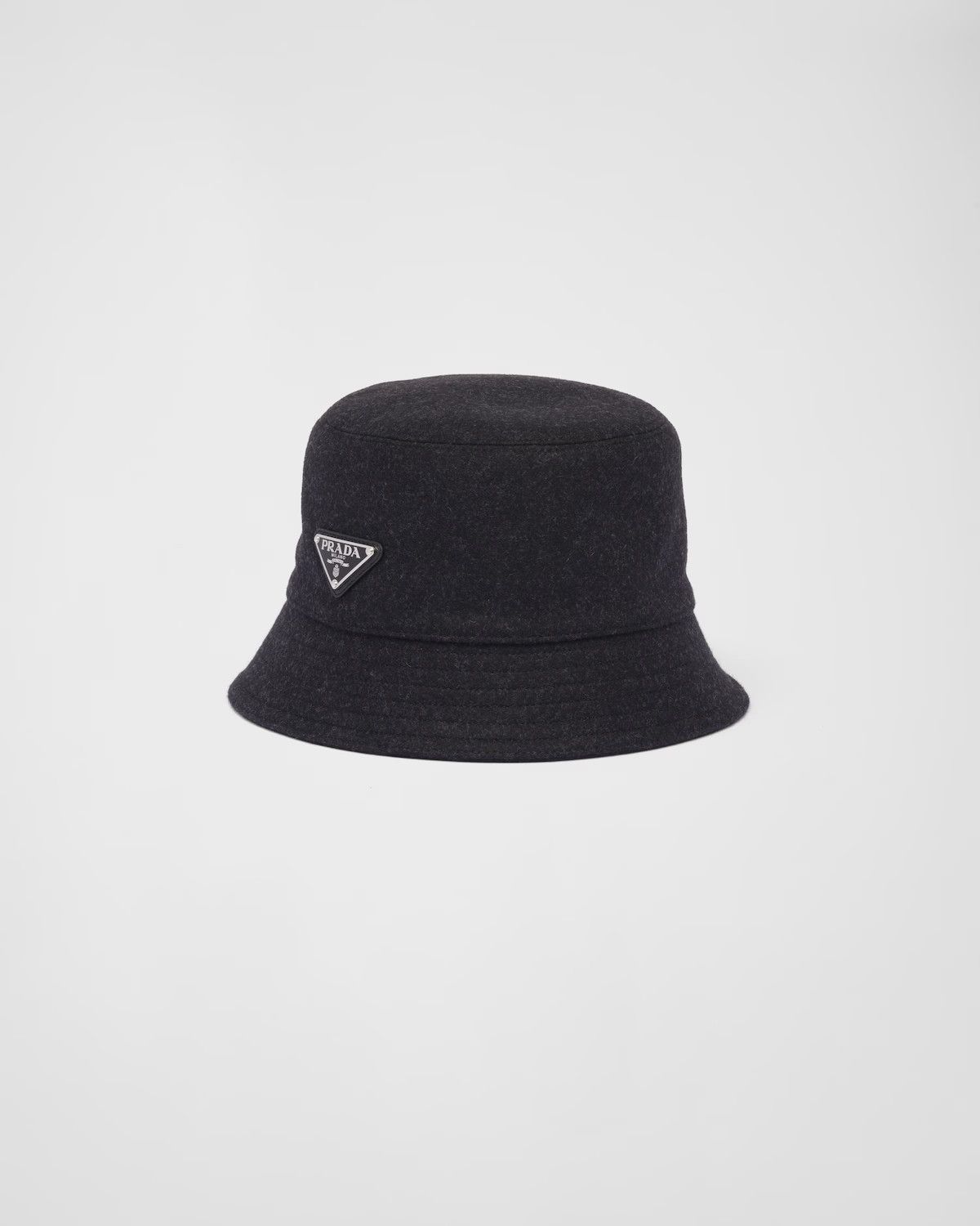 Prada PRADA BUCKET HAT TRIANGLE LOGO CAP 2HC137_1UMT_F0308