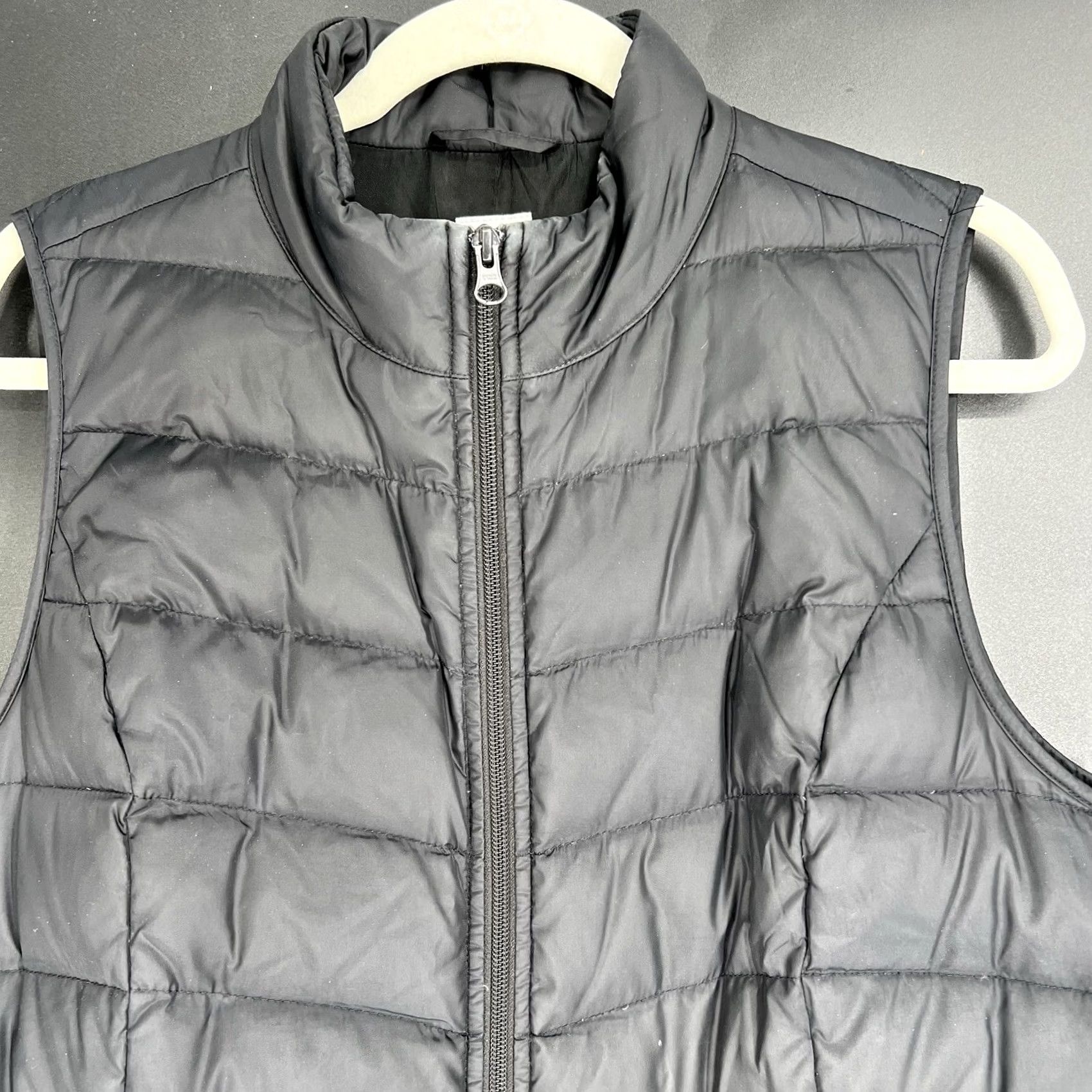 J. Jill VINTAGE J Jill Down Fill Long Quilted Puffer Vest Black Nylon M Women's Quilted Pockets Zipper Full Zip Water Resistant Vest Size M / US 6-8 / IT 42-44 - 2 Thumbnail