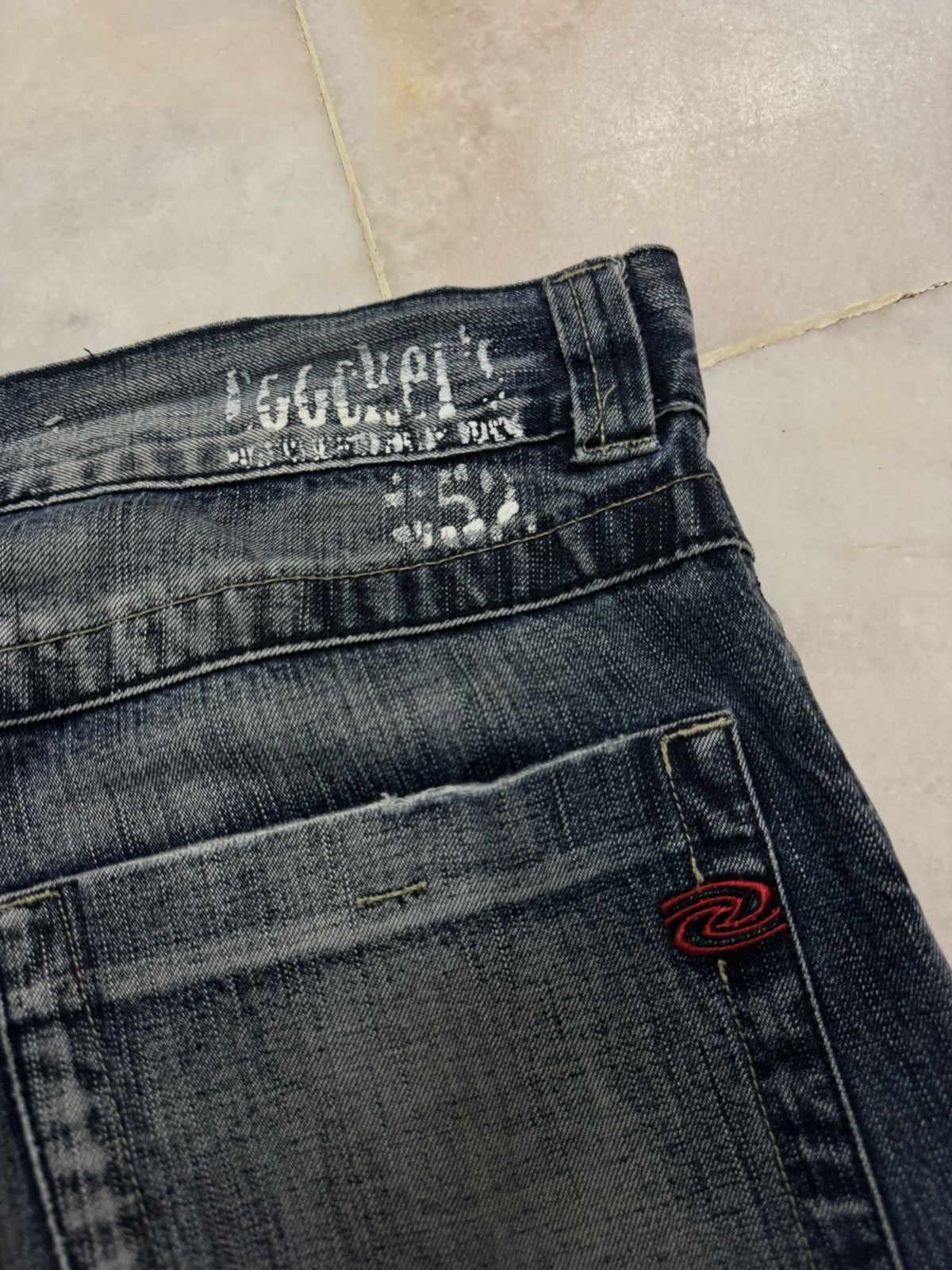 Japanese Brand BAGGY FLARE VINTAGE JAPANESE THRASHED JEANS 90s Size US 32 / EU 48 - 12 Thumbnail