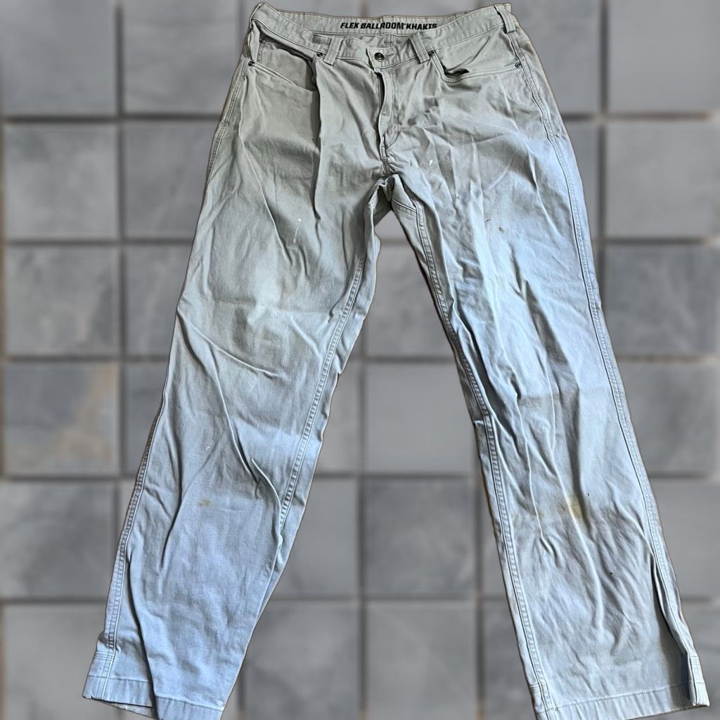 Duluth Trading Company DULUTH Trading Pants Mens 36 X34 Flex Ballroom Khakis Chino Gray Regular 36 Inseam 33 Mens Size US 36 / EU 52 - 1 Thumbnail