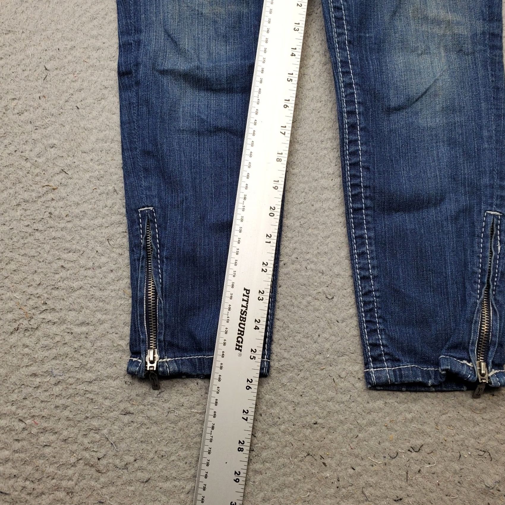 Vintage Seven7 Jeans Womens 6 Blue Denim Faded Stretch Ankle Zip Skinny Leg Streetwear Jeans Womens 6 Blue Denim Stretch Ankle Zip Skinny Streetwear Size 28" / US 6 / IT 42 - 4 Thumbnail