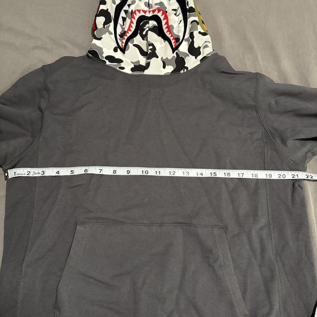 Bape BAPE ABC Camo Shark Pullover Hoodie Medium Charcoal Men’s Size US M / EU 48-50 / 2 - 9 Thumbnail