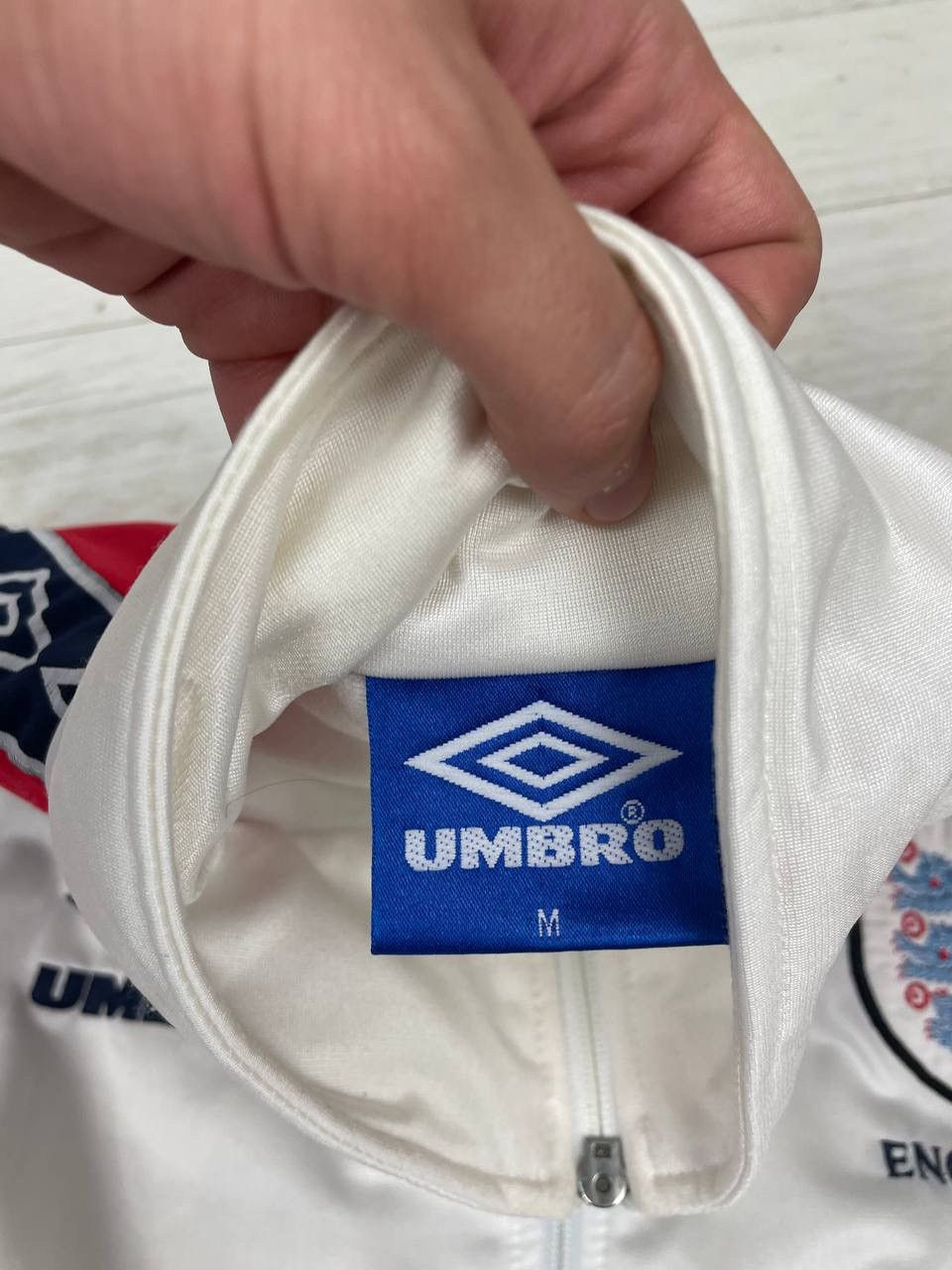 Umbro Vintage Umbro England Training Soccer Track Jacket 1998 1999 Size US M / EU 48-50 / 2 - 8 Thumbnail